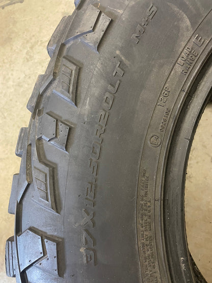 SINGLE 37x12.50R20 Mastercraft Courser MXT 126 P E - Used Tires