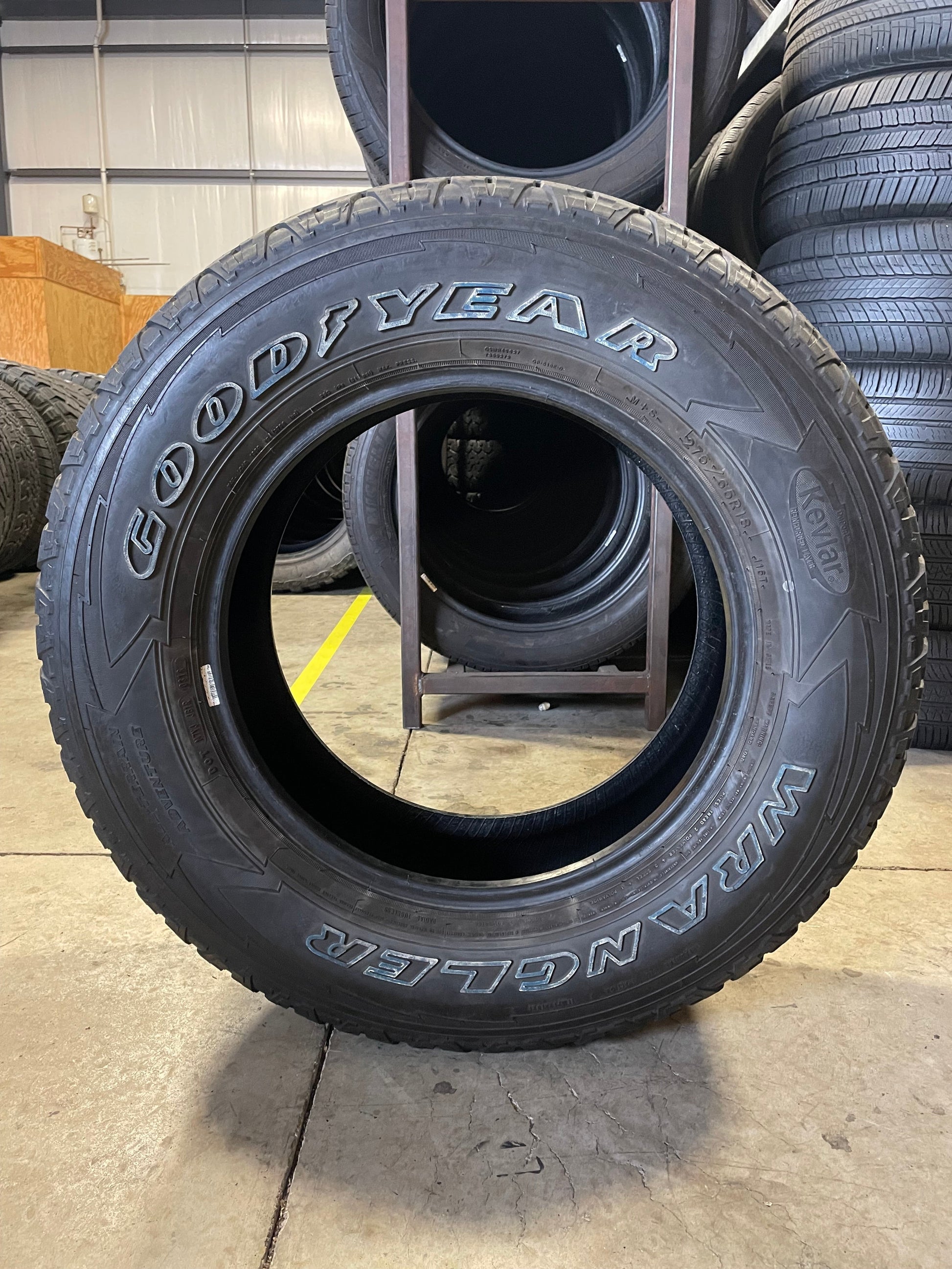 SINGLE 275/65R18 Goodyear Wrangler 116 T SL - Used Tires