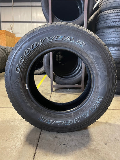 SINGLE 275/65R18 Goodyear Wrangler 116 T SL - Used Tires