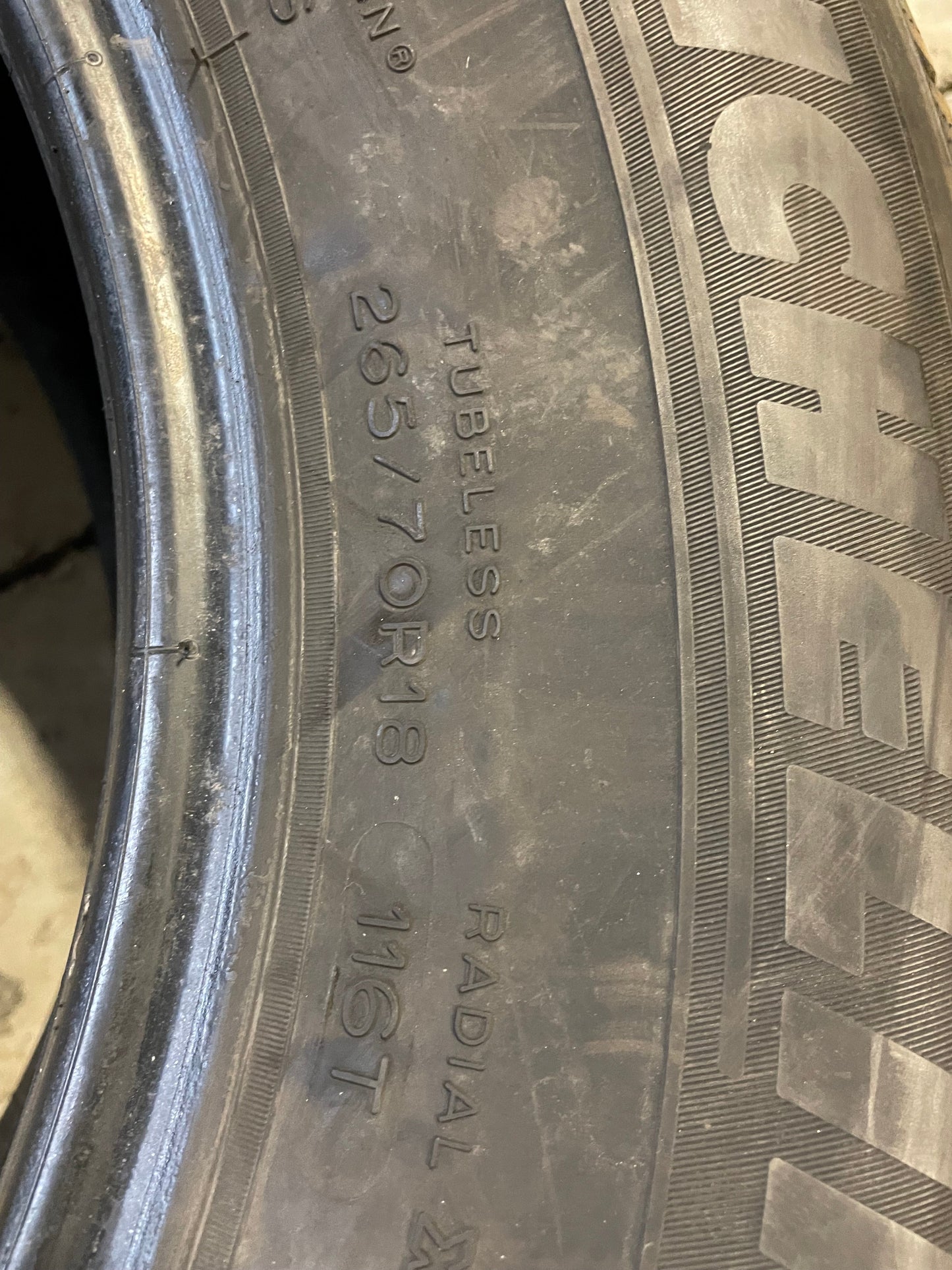 SINGLE 265/70R18 Michelin Defender LTX 114 T SL - Used Tires