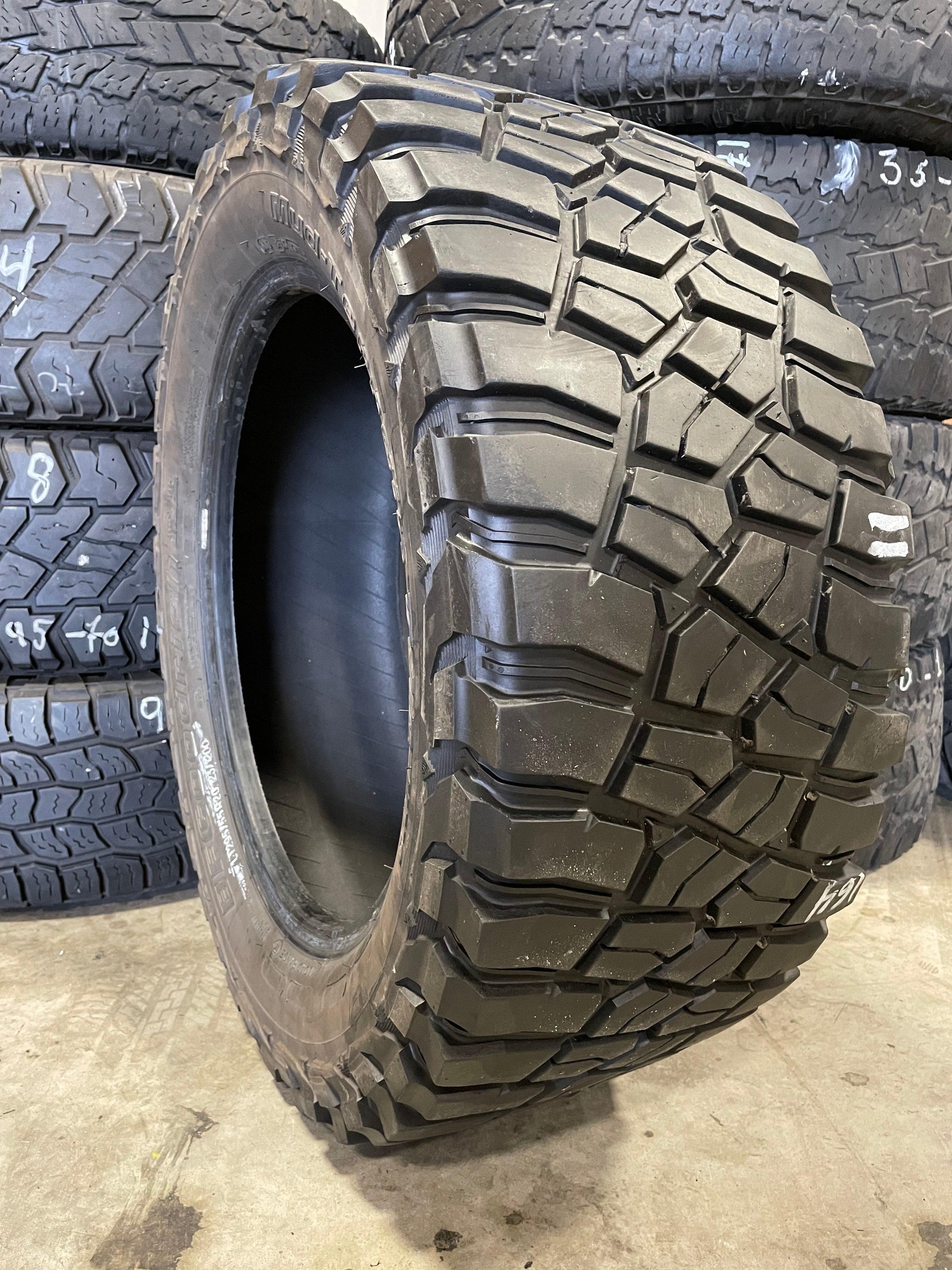 SET OF 2 295/55R20 BFGoodrich Mud-terrain T/A 126/120Q E - Used Tires