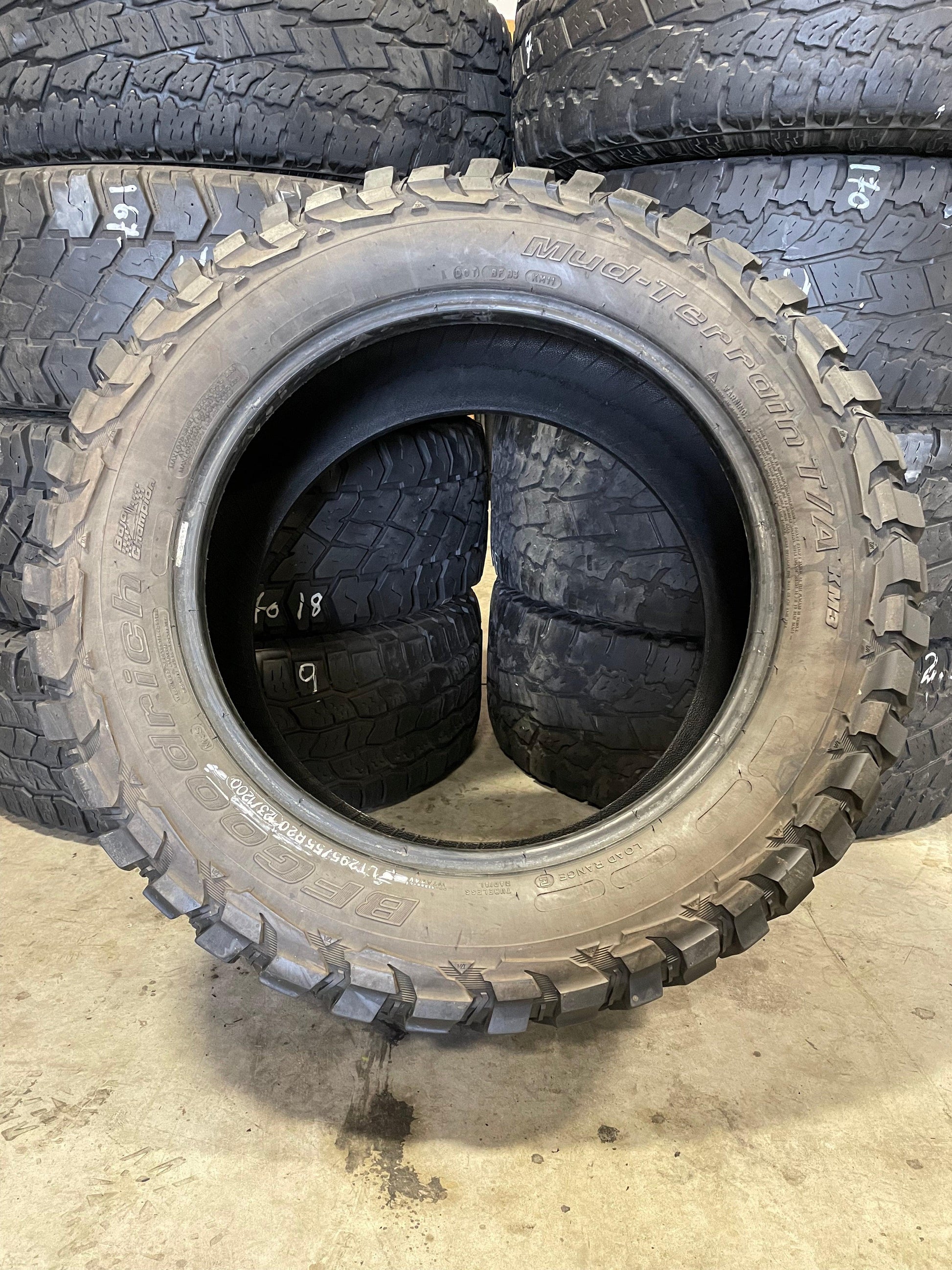 SET OF 2 295/55R20 BFGoodrich Mud-terrain T/A 126/120Q E - Used Tires