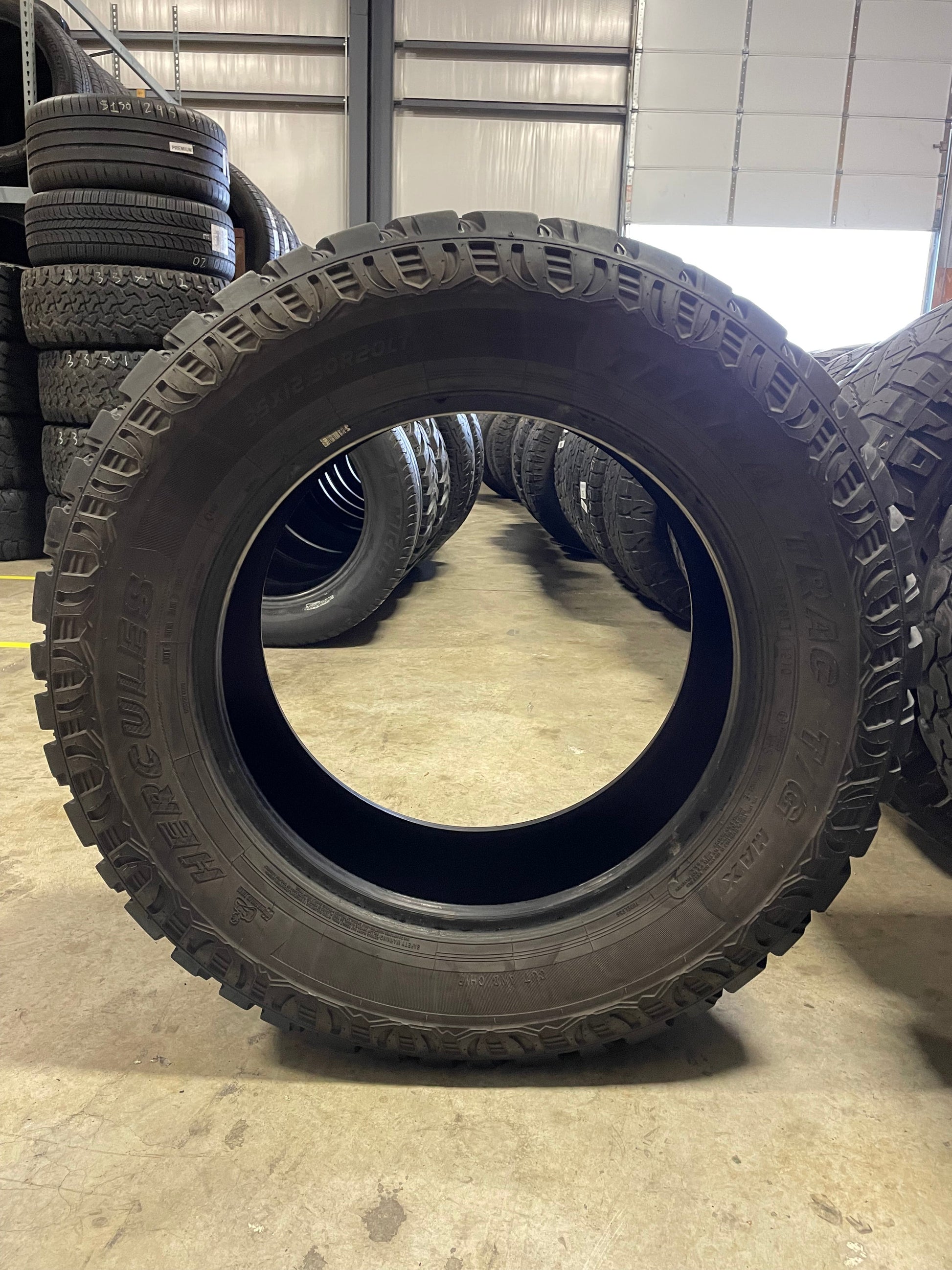 SINGLE 35X12.50R20 Hercules Terra Trac T/G Max 121 Q E - Used Tires