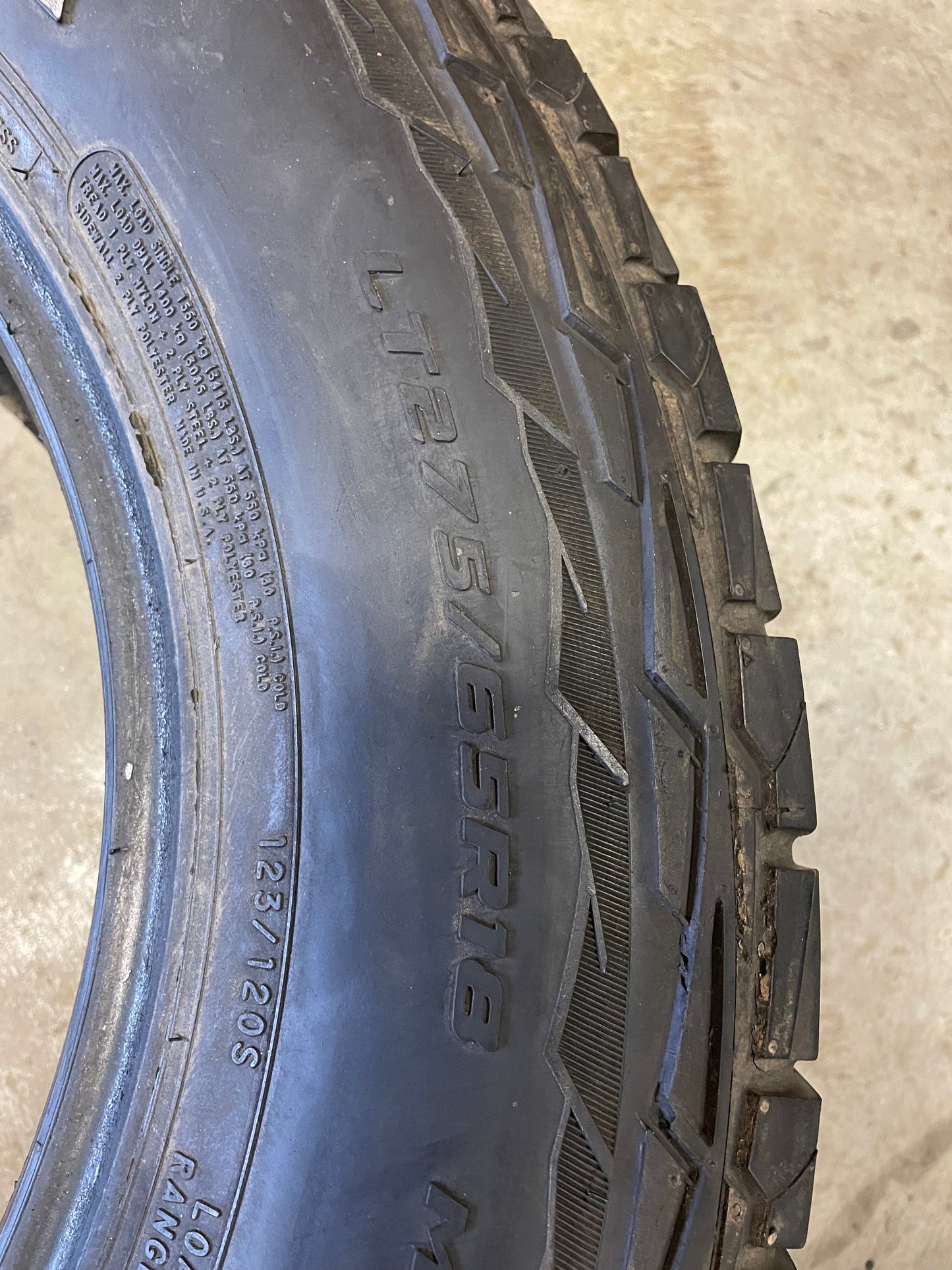 SINGLE 275/65R18 Cooper Adventurer A/T 123/120 S E - Used Tires