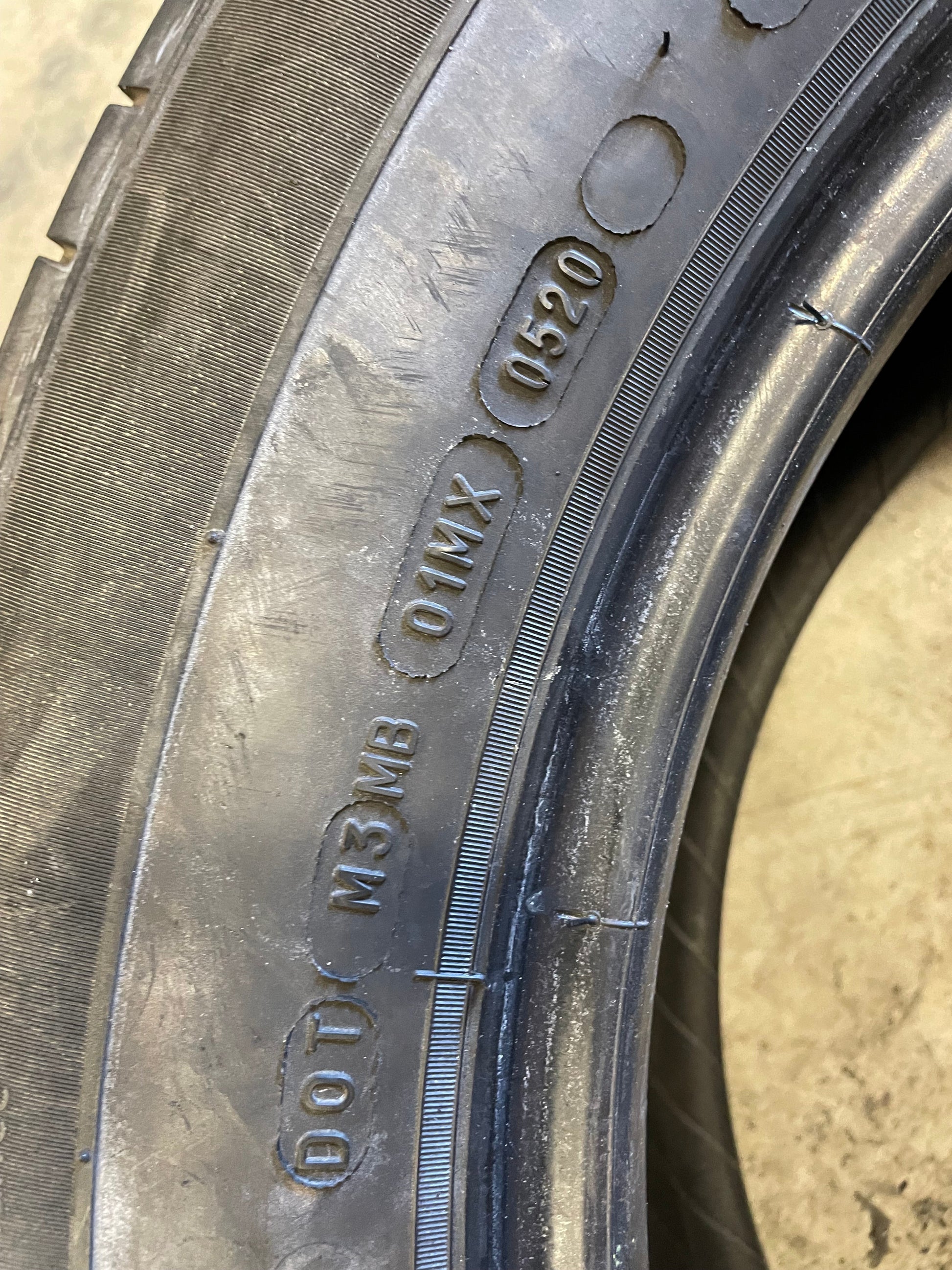 SINGLE 235/65R18 Michelin Primacy Tour A/S 106 H SL - Used Tires