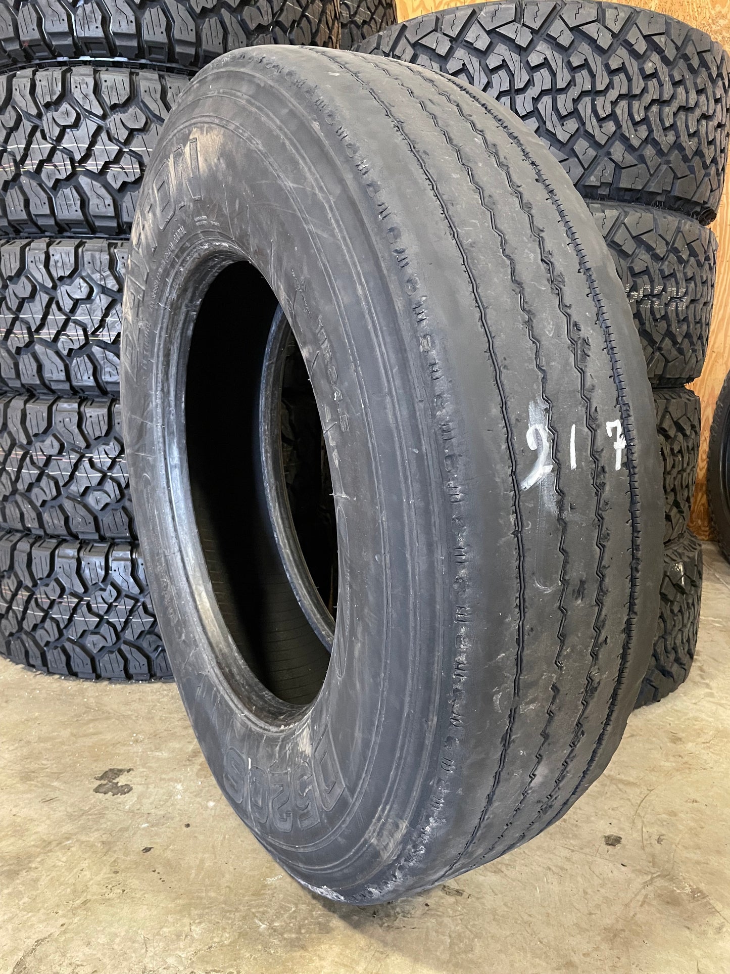 SET OF 6 11R24.5 DAYTON D520S/Regroovable - Case Perfect Condition 146/143L G - Used Tires