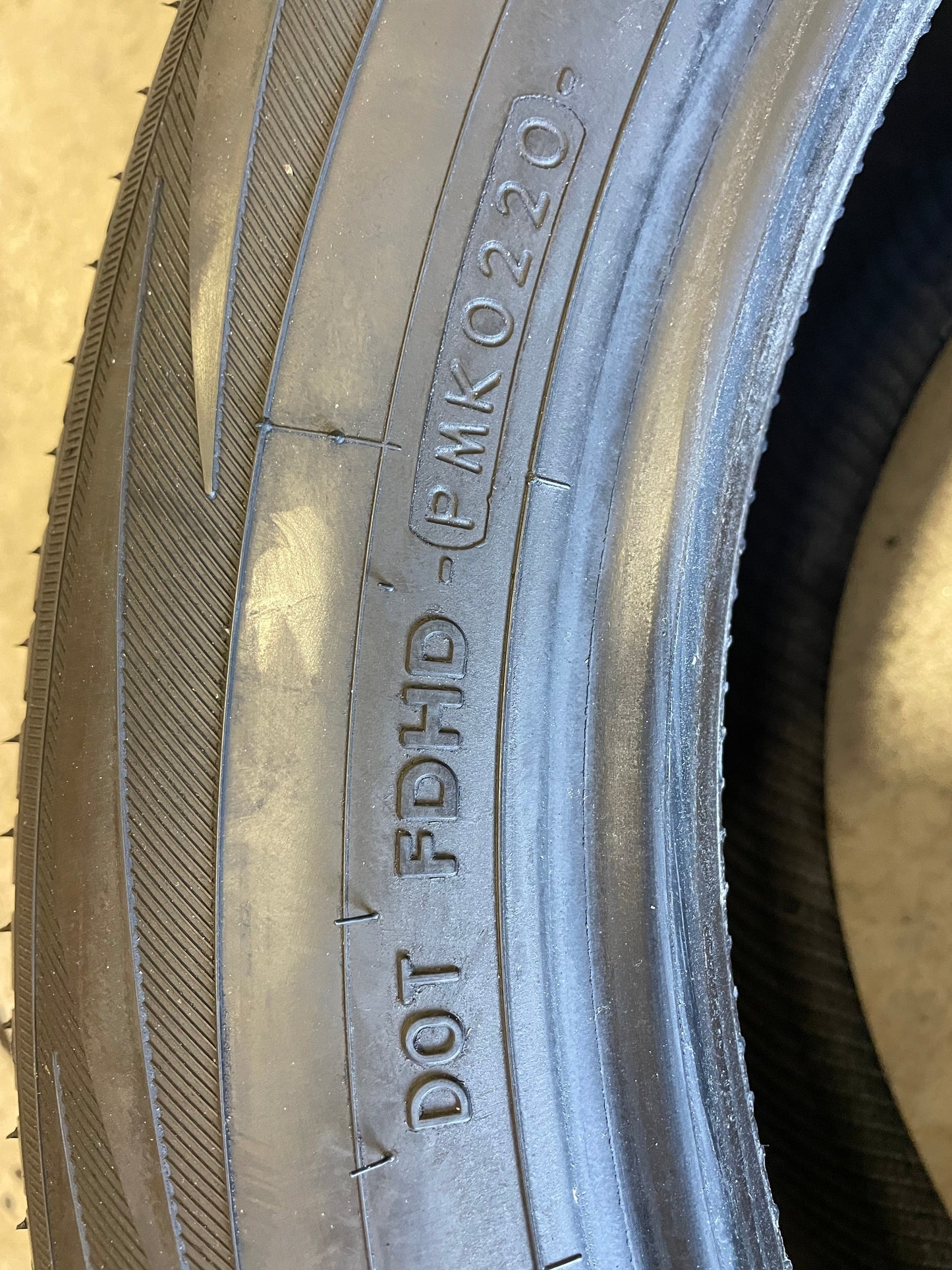 SET OF 4 225/60R18 Yokohama Geolandar G91 100 H SL - Used Tires