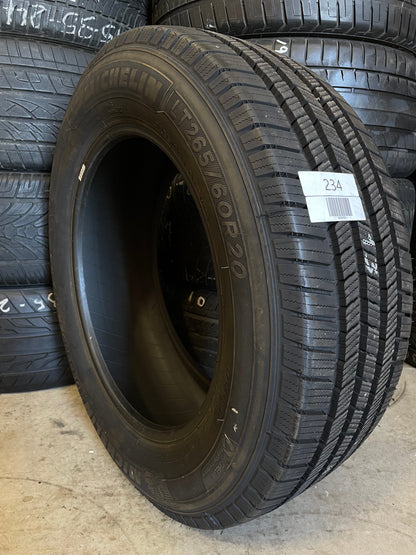 SET OF 2 265/60R20 Michelin Defender LTX M/S 121/118R XL - Used Tires