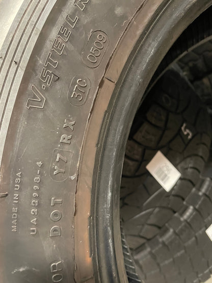 SINGLE 245/70R19.5 Bridgstone R225/Regroovable G - Used Tires