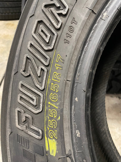 SINGLE 255/65R17 Fuzion Fuzion Suv 110 T 2337LBS - Used Tires