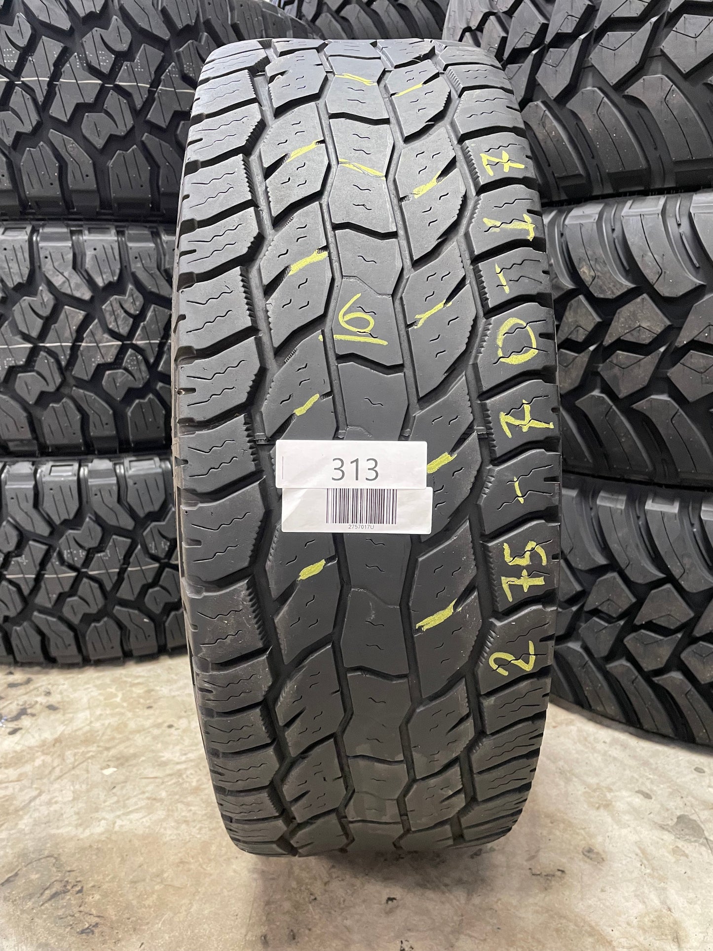 SINGLE 275/70R17 Cooper Discoverer A/T3 121/118 R E - Used Tires