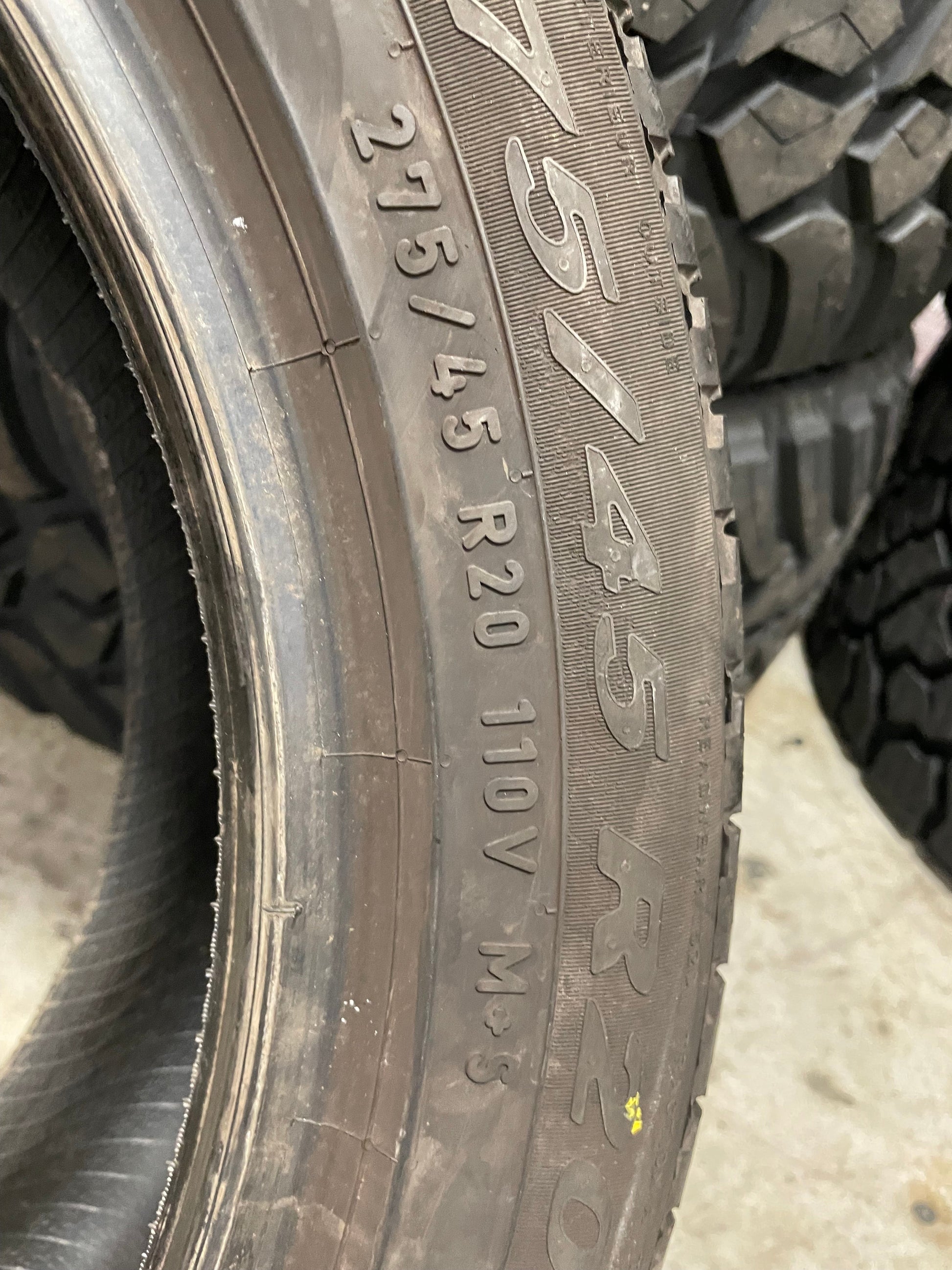 SINGLE 275/45R20 Pirelli Scorpion Verde All Season 110 V XL - Used Tires