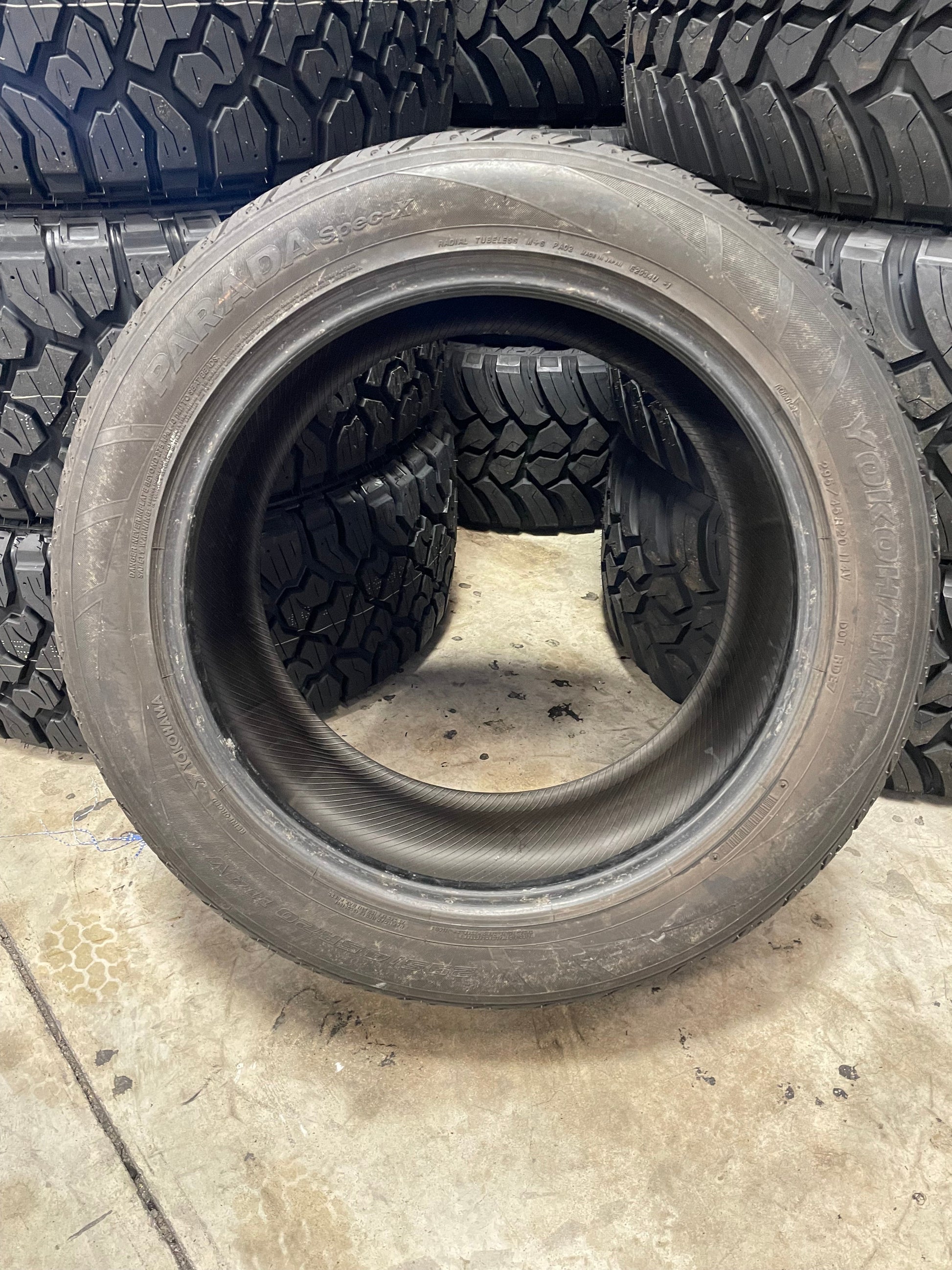 SINGLE 295/45R20 Yokohama Parada Spec-x 114 V XL - Used Tires