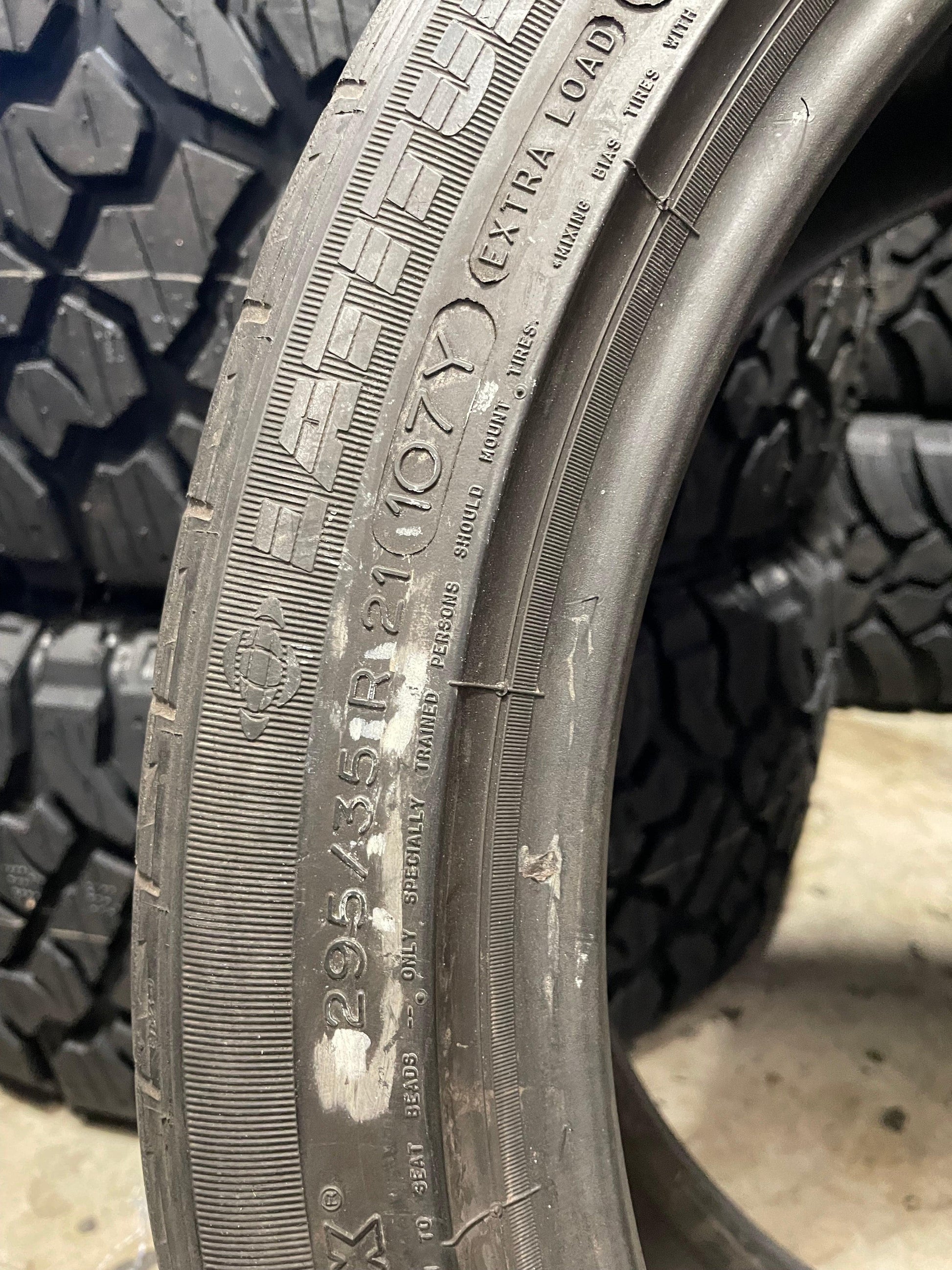 SET OF 2 295/35R21 Michelin Latitude Sport 107 Y XL - Used Tires