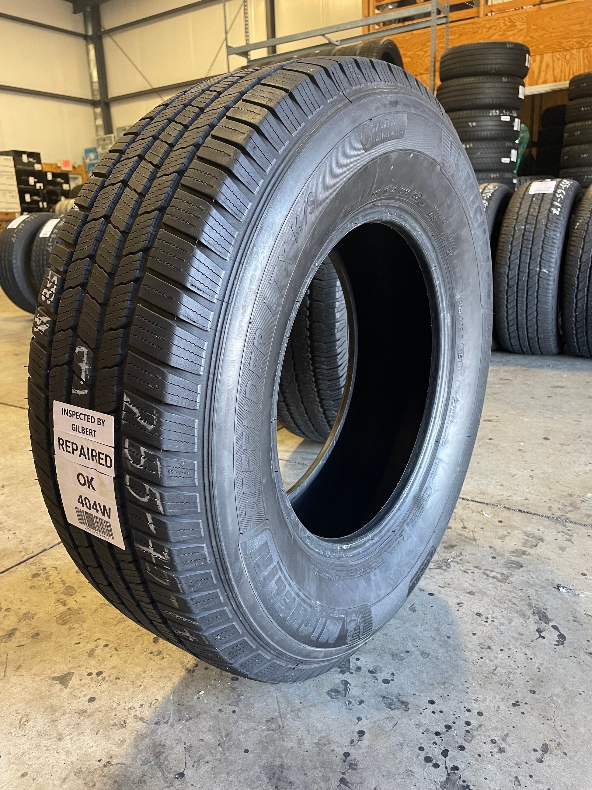 SINGLE 255/75R17 Michelin Defender LTX M/S 115 T SL - Used Tires