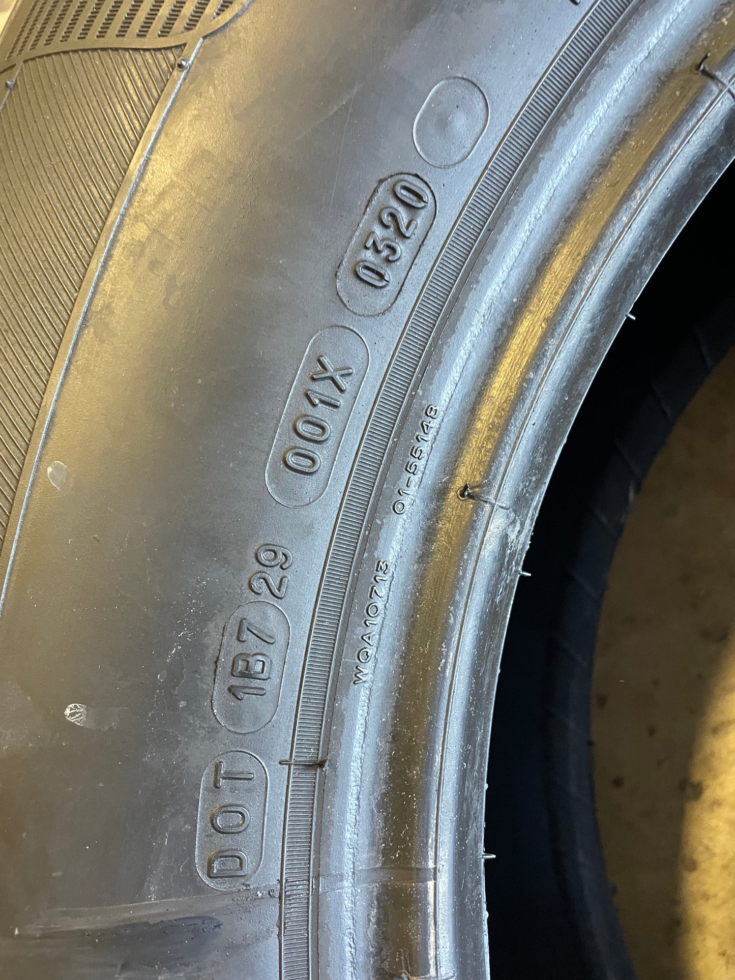 SINGLE 255/75R17 Michelin Defender LTX M/S 115 T SL - Used Tires