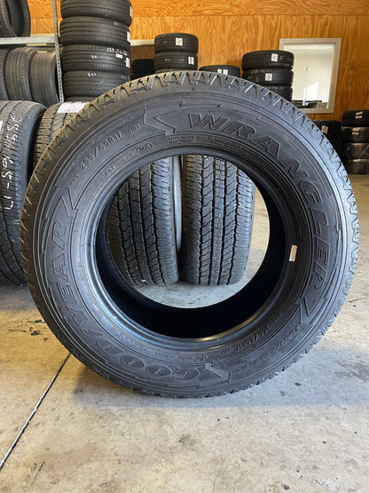 SET OF 4 255/65R17 Goodyear Wrangler Fortitude HT 110T SL - Used Tires