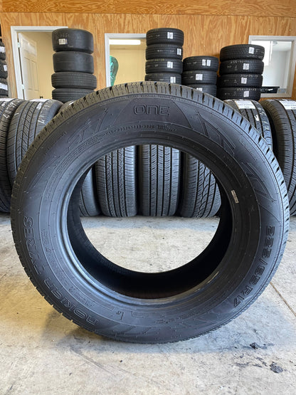 SINGLE 225/65R17 Nokian ONE All Season 102 H SL - Premium Used Tires