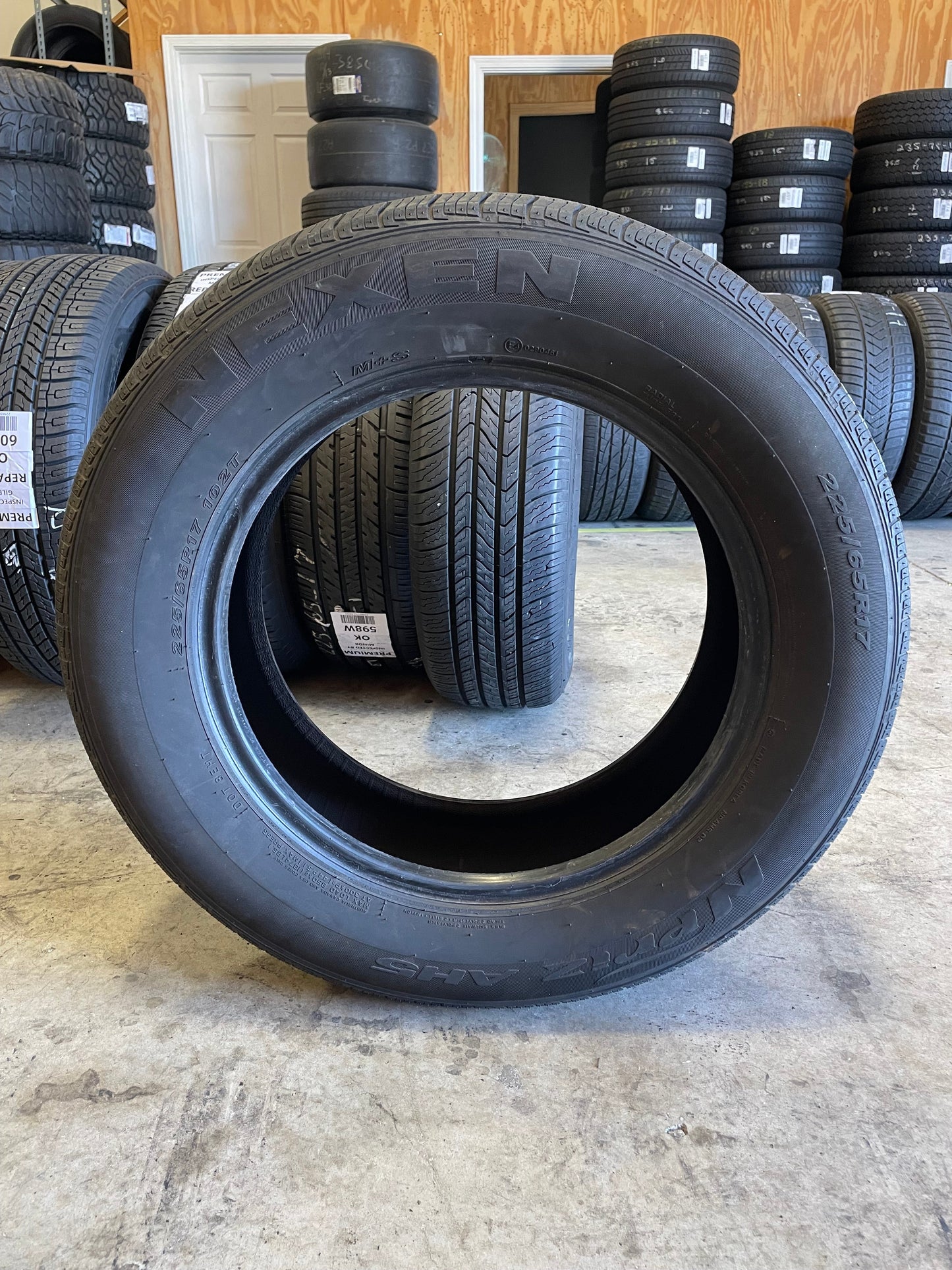 SINGLE 225/65R17 Nexen NPriz AH5 102 T SL - Used Tires