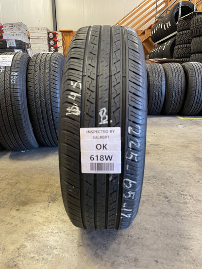 SINGLE 225/65R17 Dunlop Grandtrek 102H SL - Used Tires