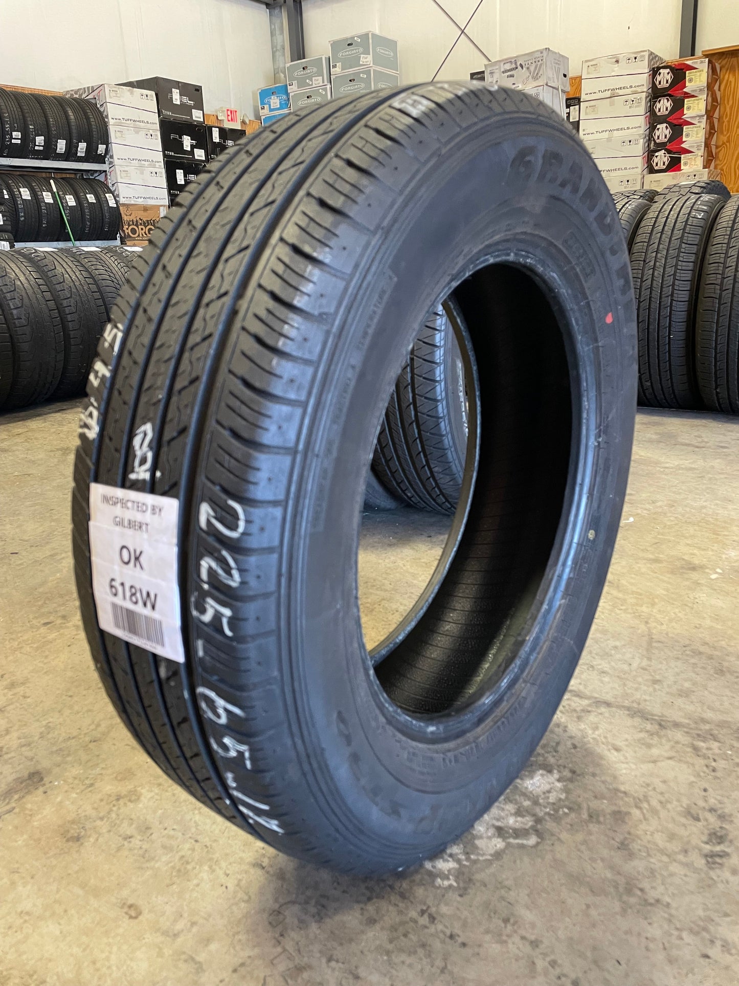 SINGLE 225/65R17 Dunlop Grandtrek 102H SL - Used Tires