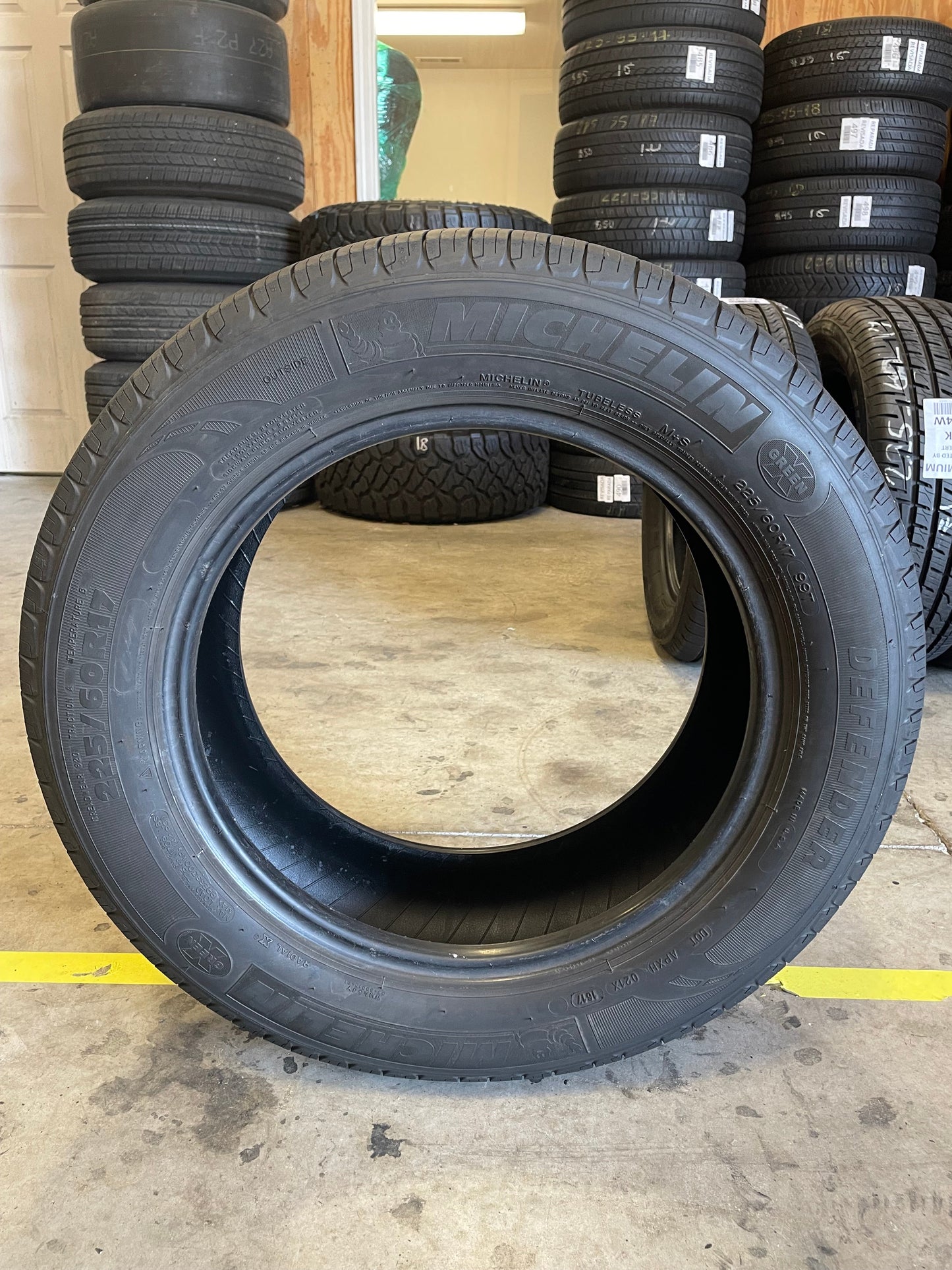 SET OF 2 225/60R17 Michelin Defender 99 T SL - Used Tires