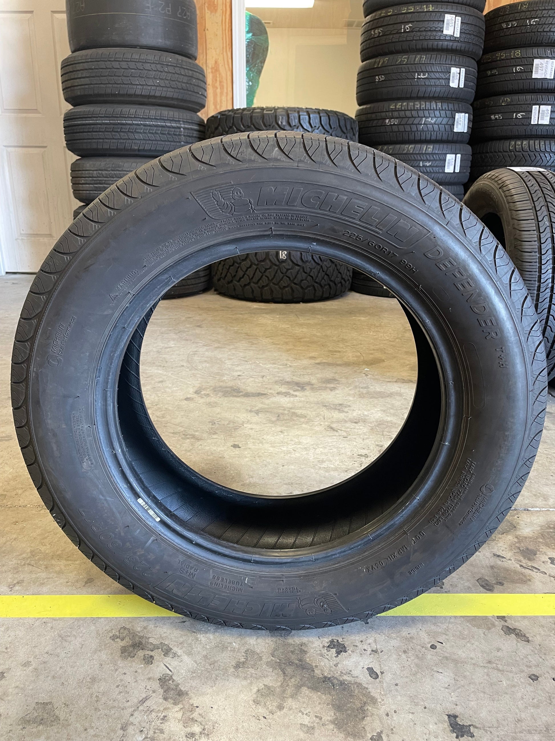 SET OF 2 225/60R17 Michelin Defender T+H 99 H SL - Used Tires