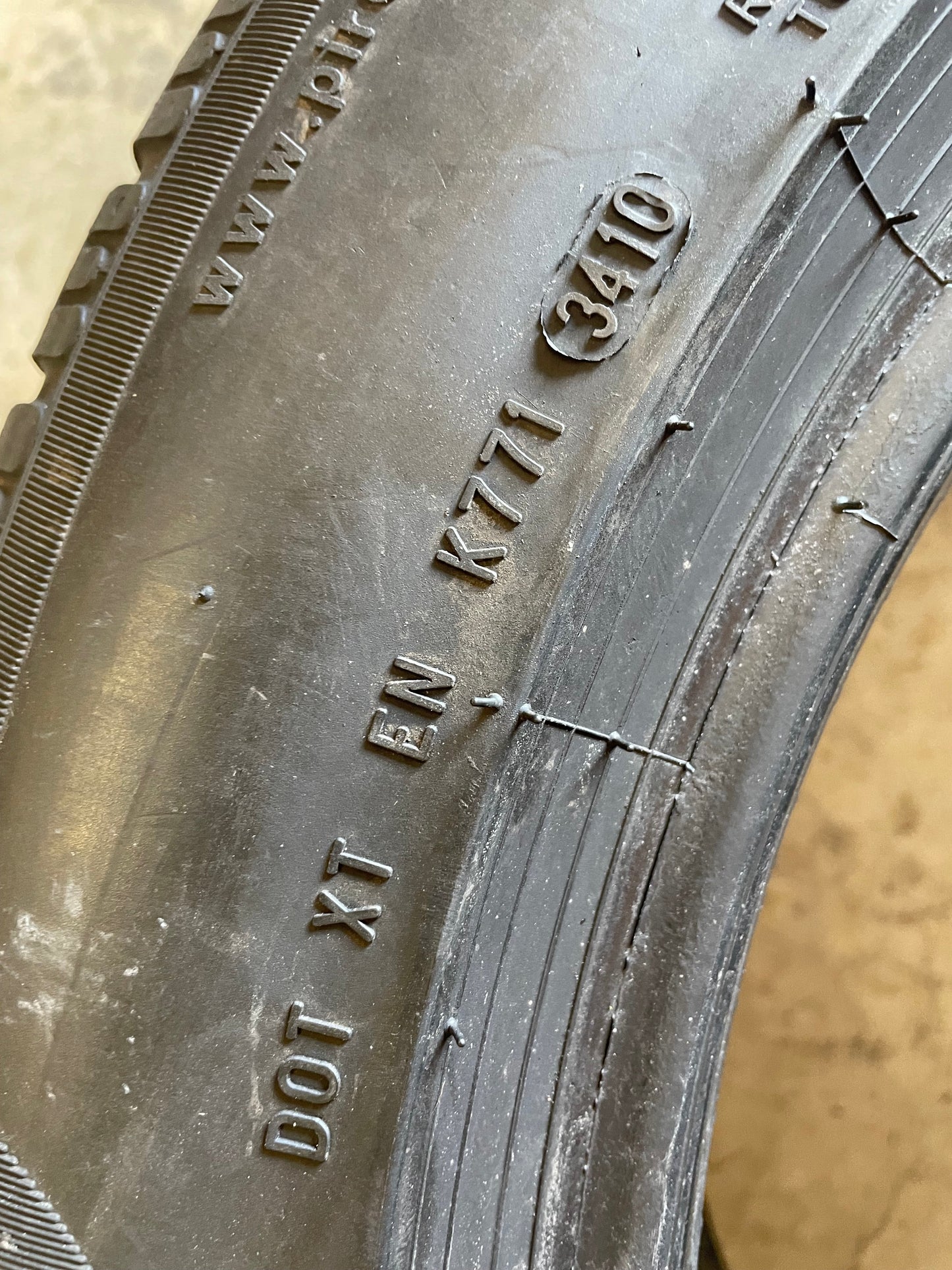 SET OF 3 225/55R17 Pirelli Sottozero 97 H SL - Used Tires