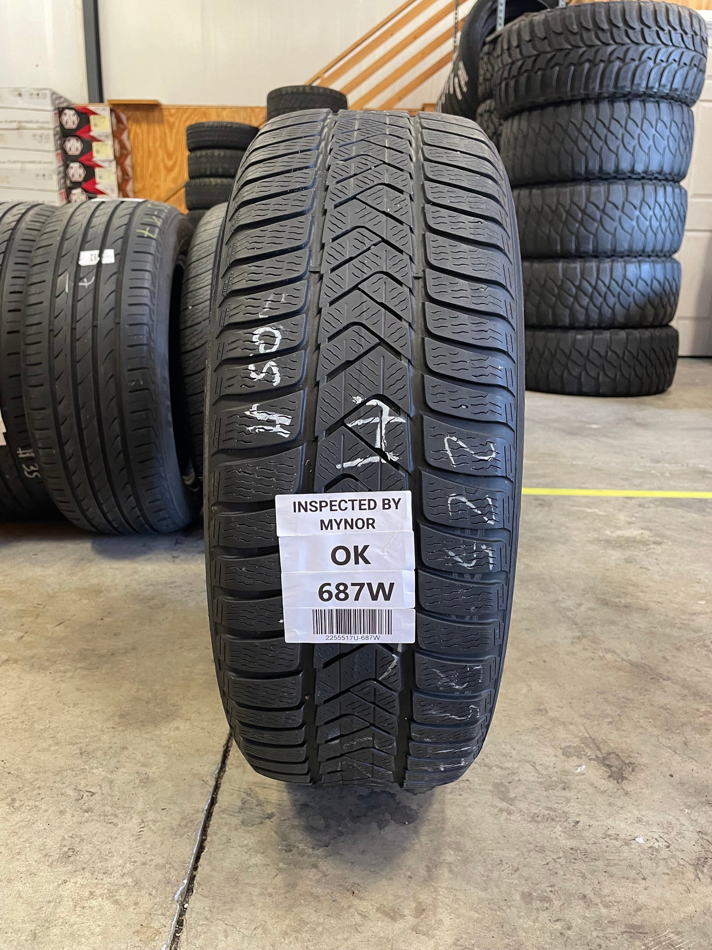 SET OF 2 225/55R17 Pirelli Sottozero 3 Winter Run Flat 97 H SL - Used Tires