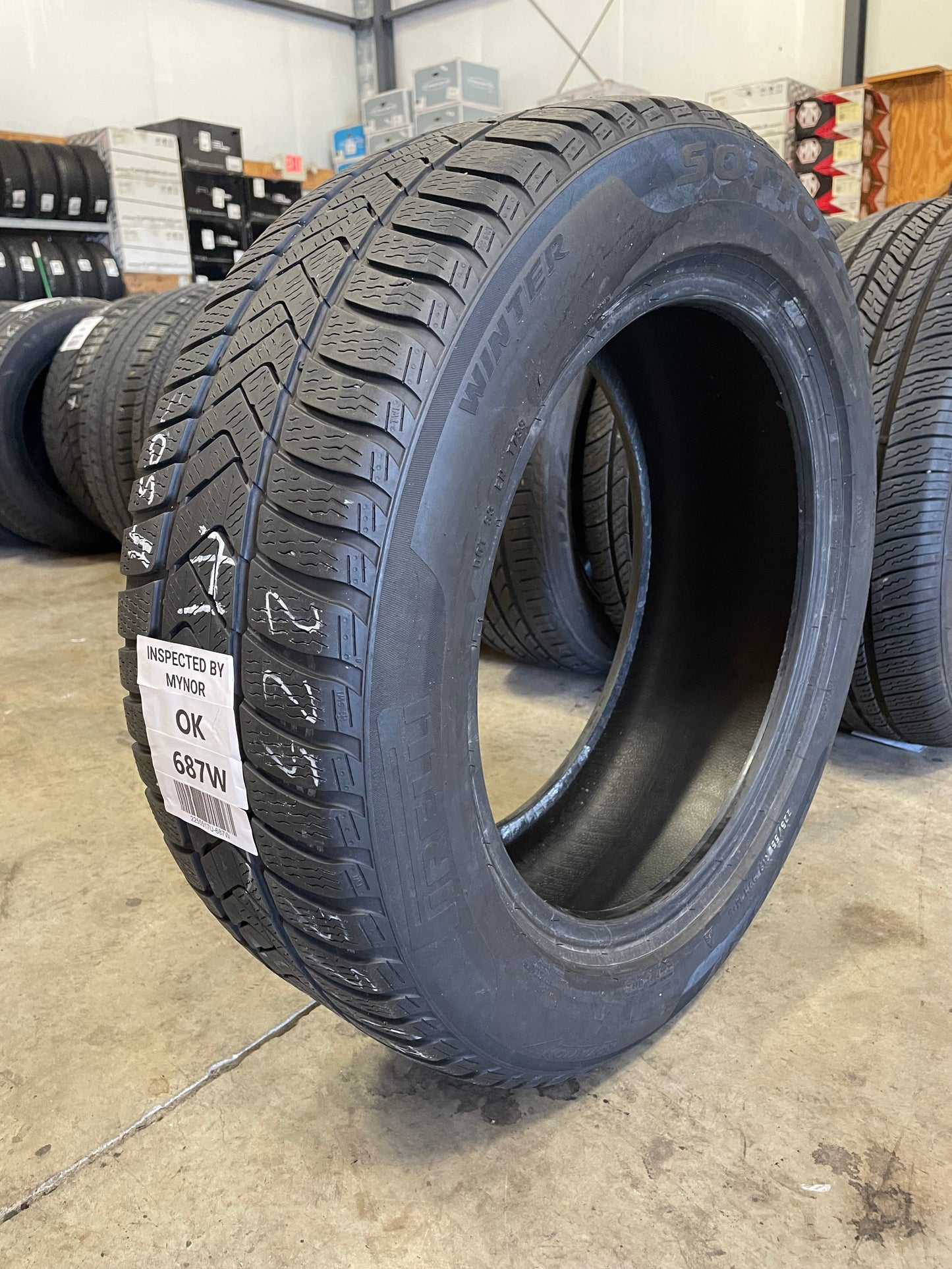 SET OF 2 225/55R17 Pirelli Sottozero 3 Winter Run Flat 97 H SL - Used Tires