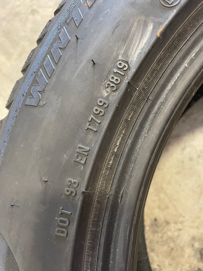 SET OF 2 225/55R17 Pirelli Sottozero 3 Winter Run Flat 97 H SL - Used Tires