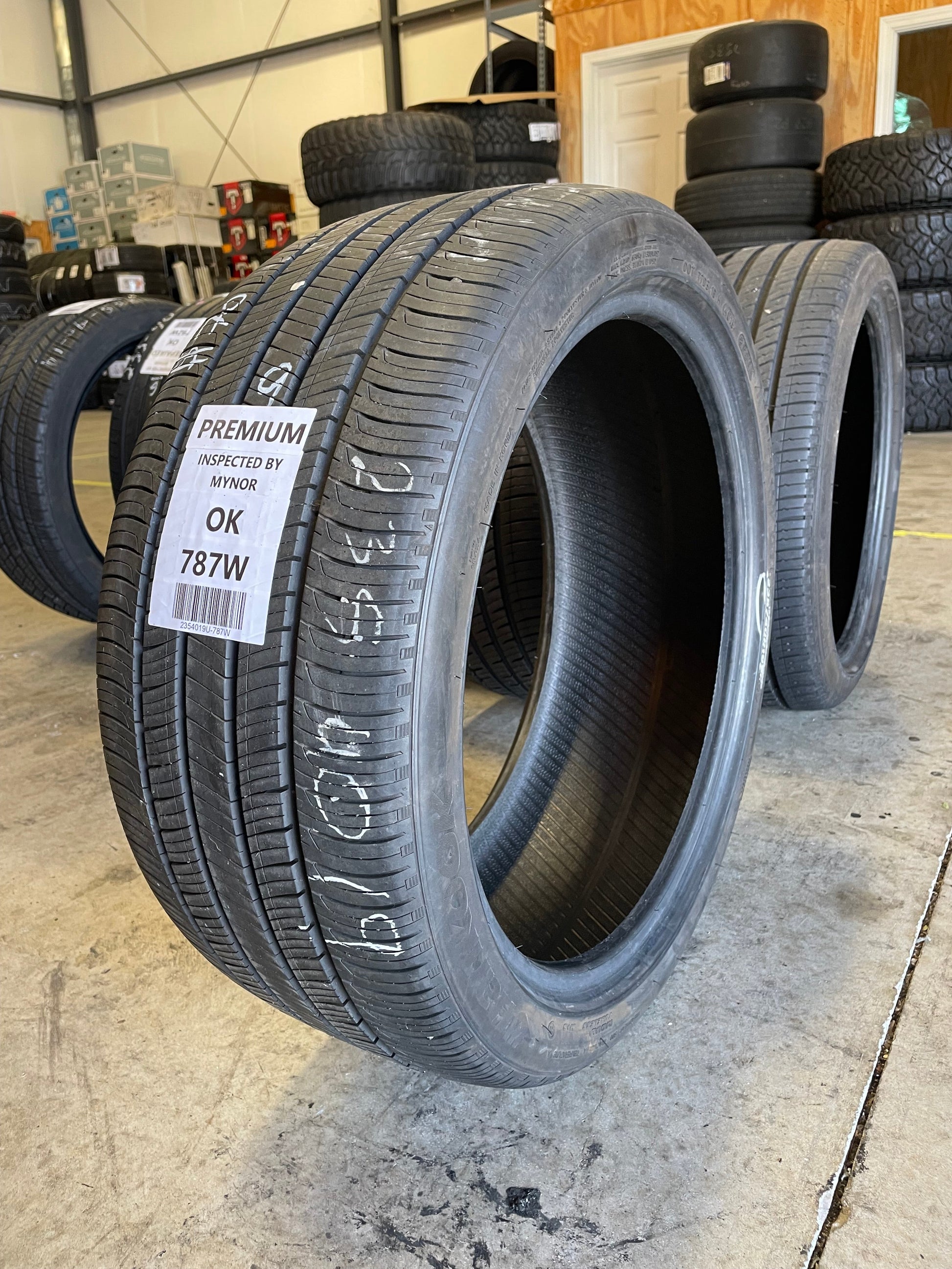 SET OF 2 235/40R19 Hankook Kinergy GT 92 V SL - Premium Used Tires