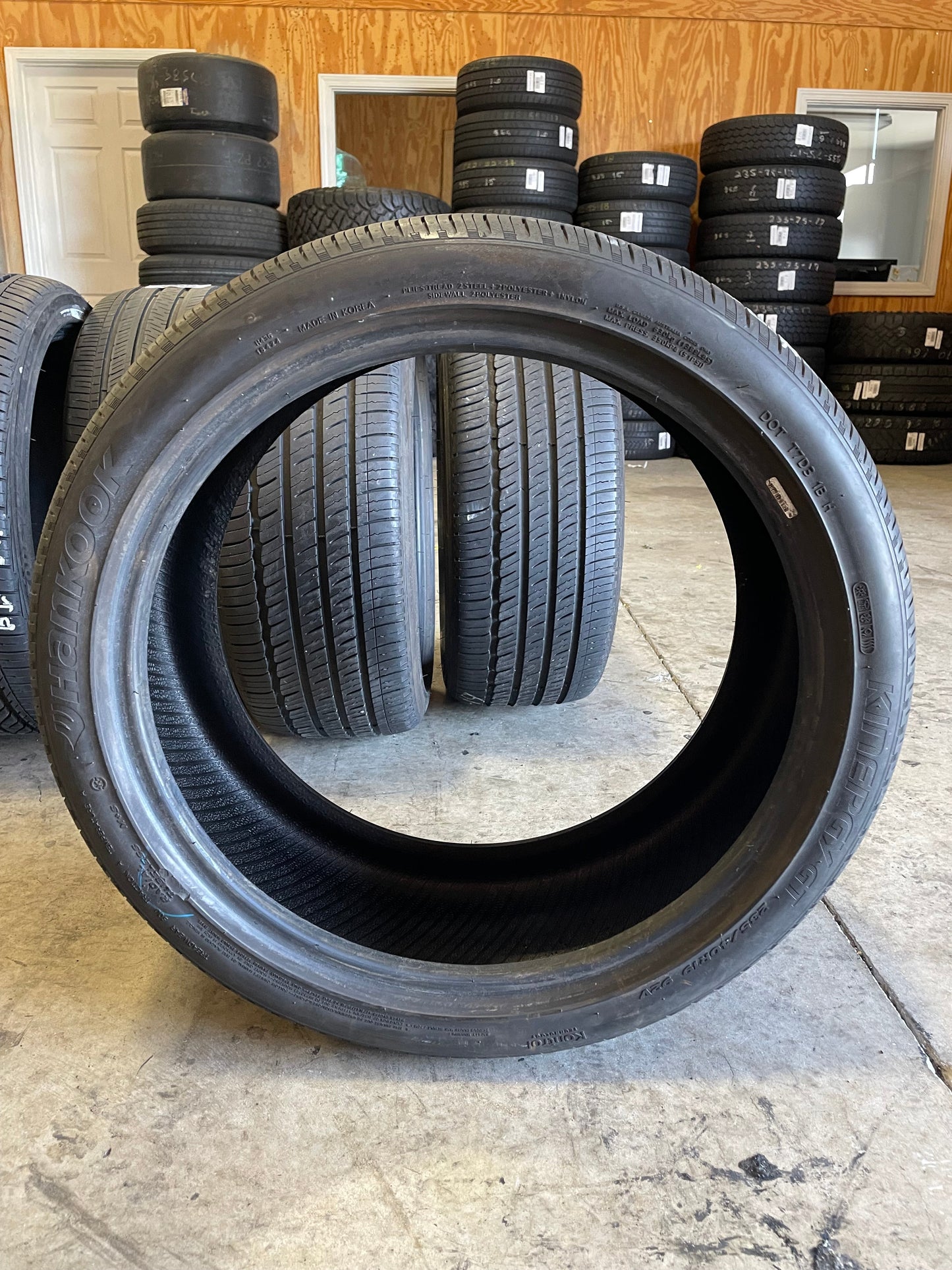 SET OF 2 235/40R19 Hankook Kinergy GT 92 V SL - Premium Used Tires