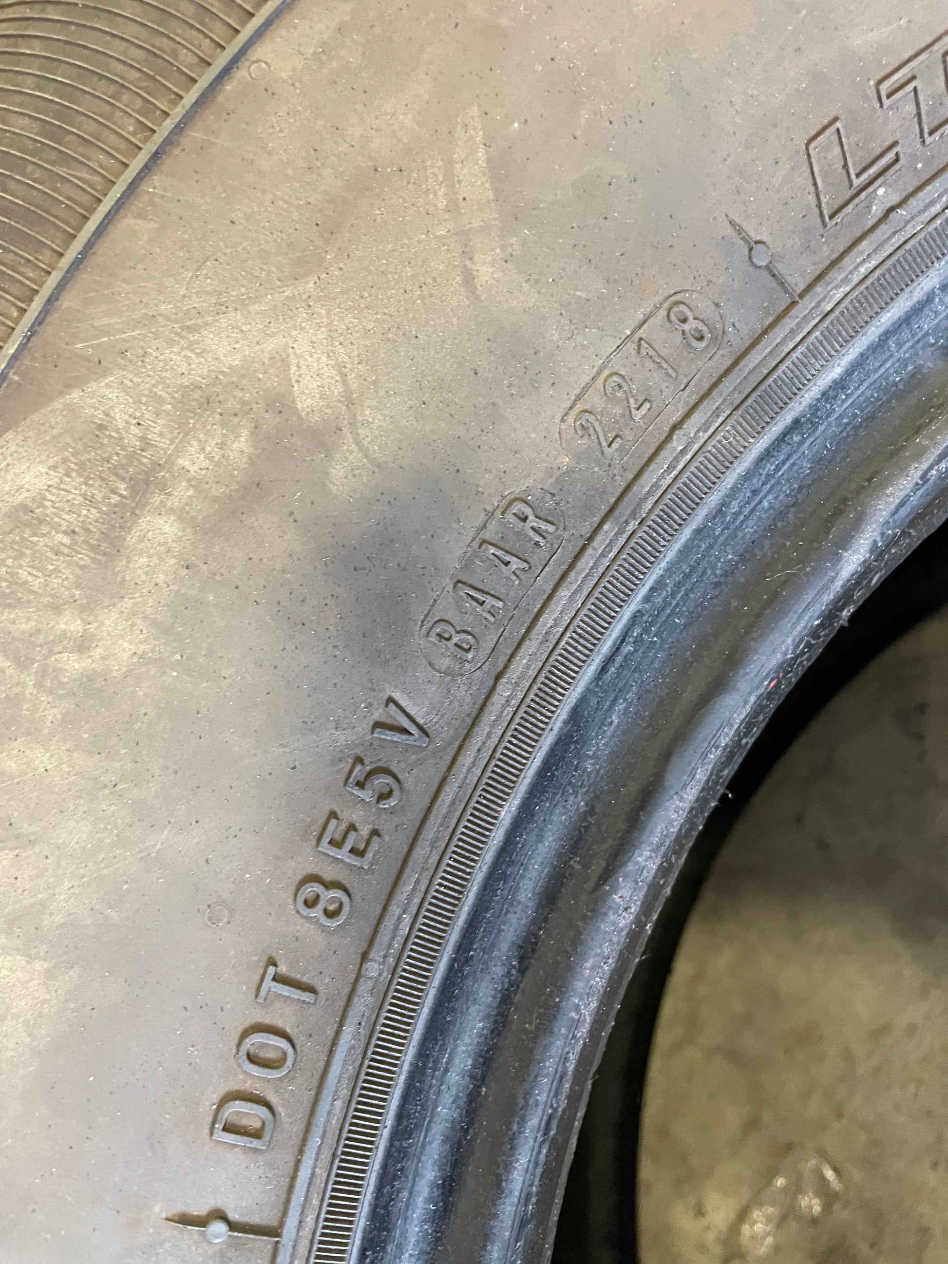 SINGLE 285/75R16 Nexen Roadian AT PRO RA8 126/123 R E - Used Tires