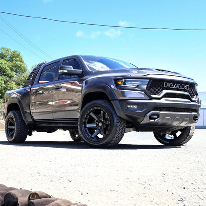 SET OF 4 WHEEL & TIRE PACKAGE | 4Play 4P63 22x12 -44 6x135/6x139.7 Gloss Black | 35x12.50R22 SureTrac Wide Climber R/T I