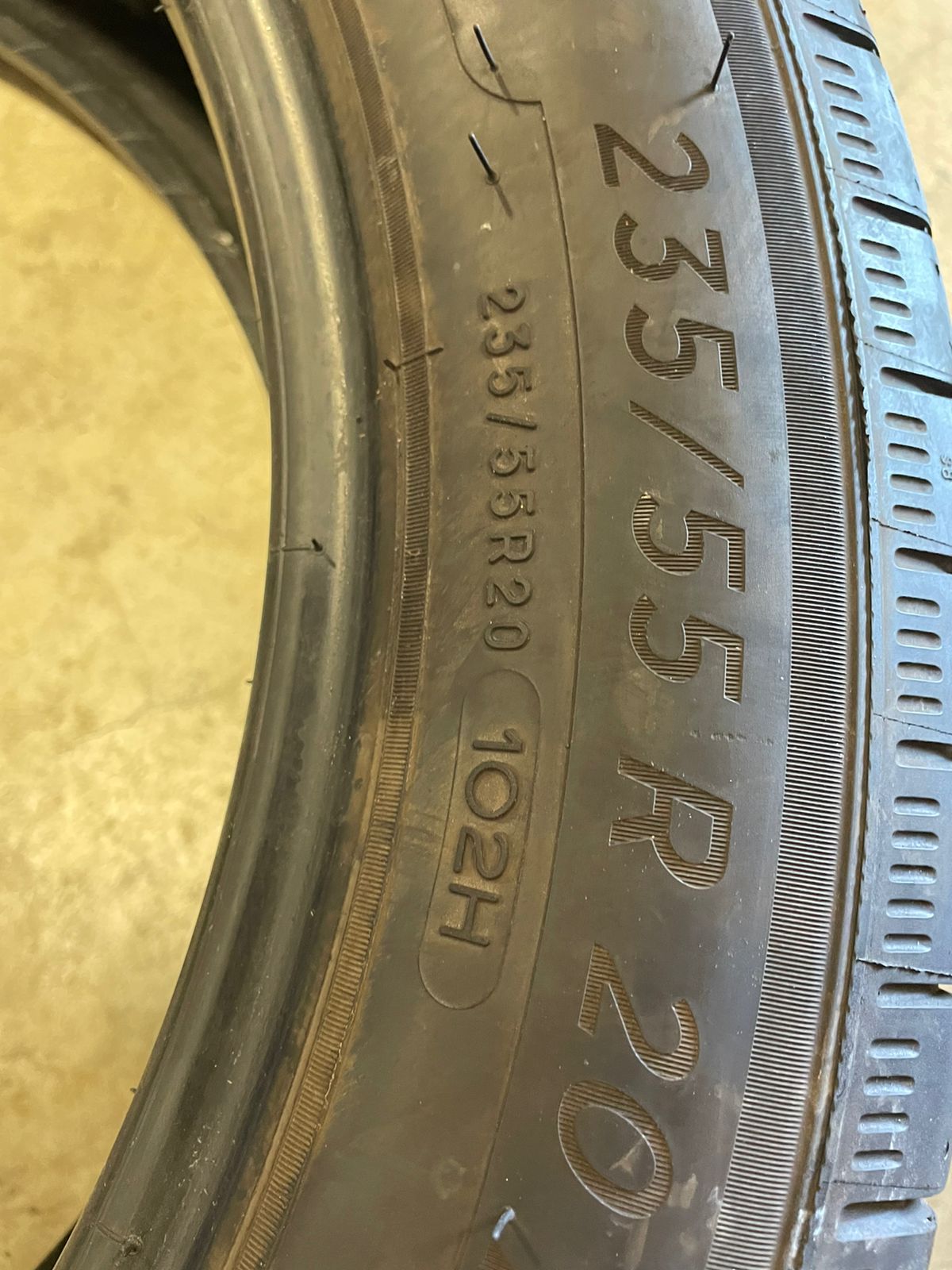 SINGLE 235/55R20 Michelin Primacy Tour A/S 102 SL - Premium Used Tires