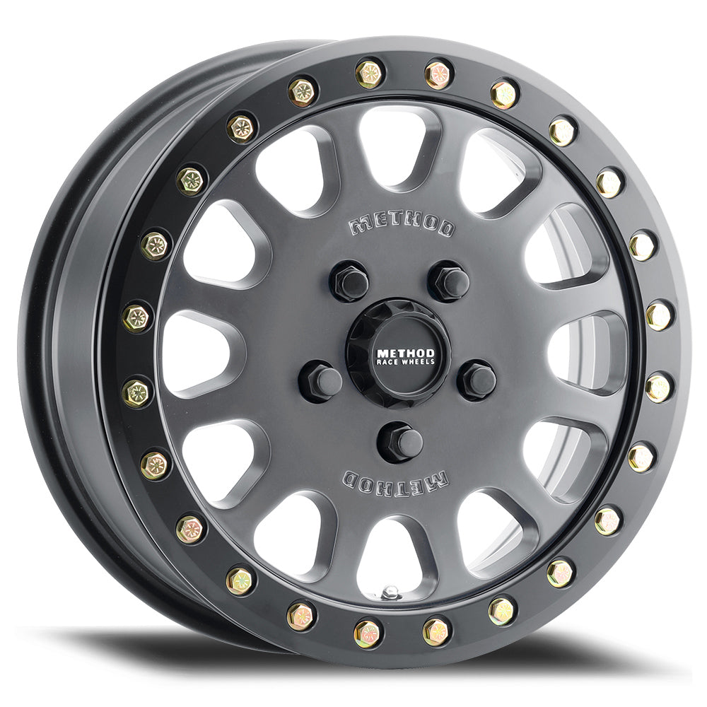 Method 401 UTV Beadlock 15x7 4x136 13mm Titanium - Matte Black Lip MR40157047843B