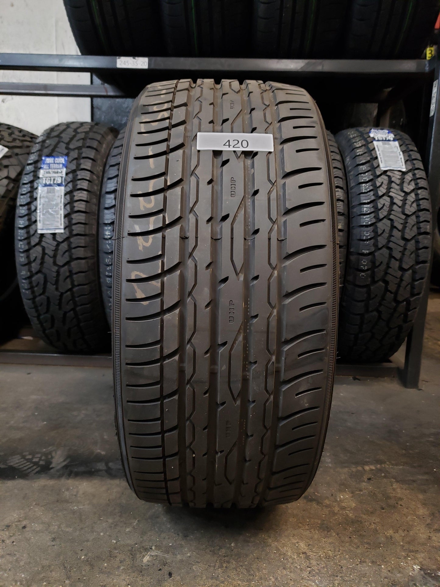 SET OF 2 255/30R22 ZENNA Argus-UHP 95 W XL - Used Tires