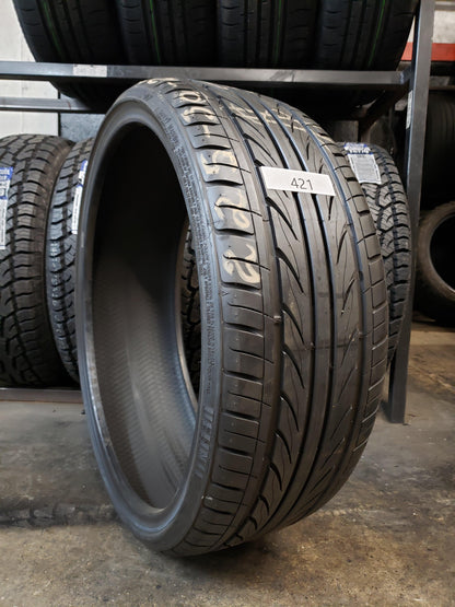 SET OF 2 225/30R22 Delinte Thunder D7 89 W XL - Used Tires