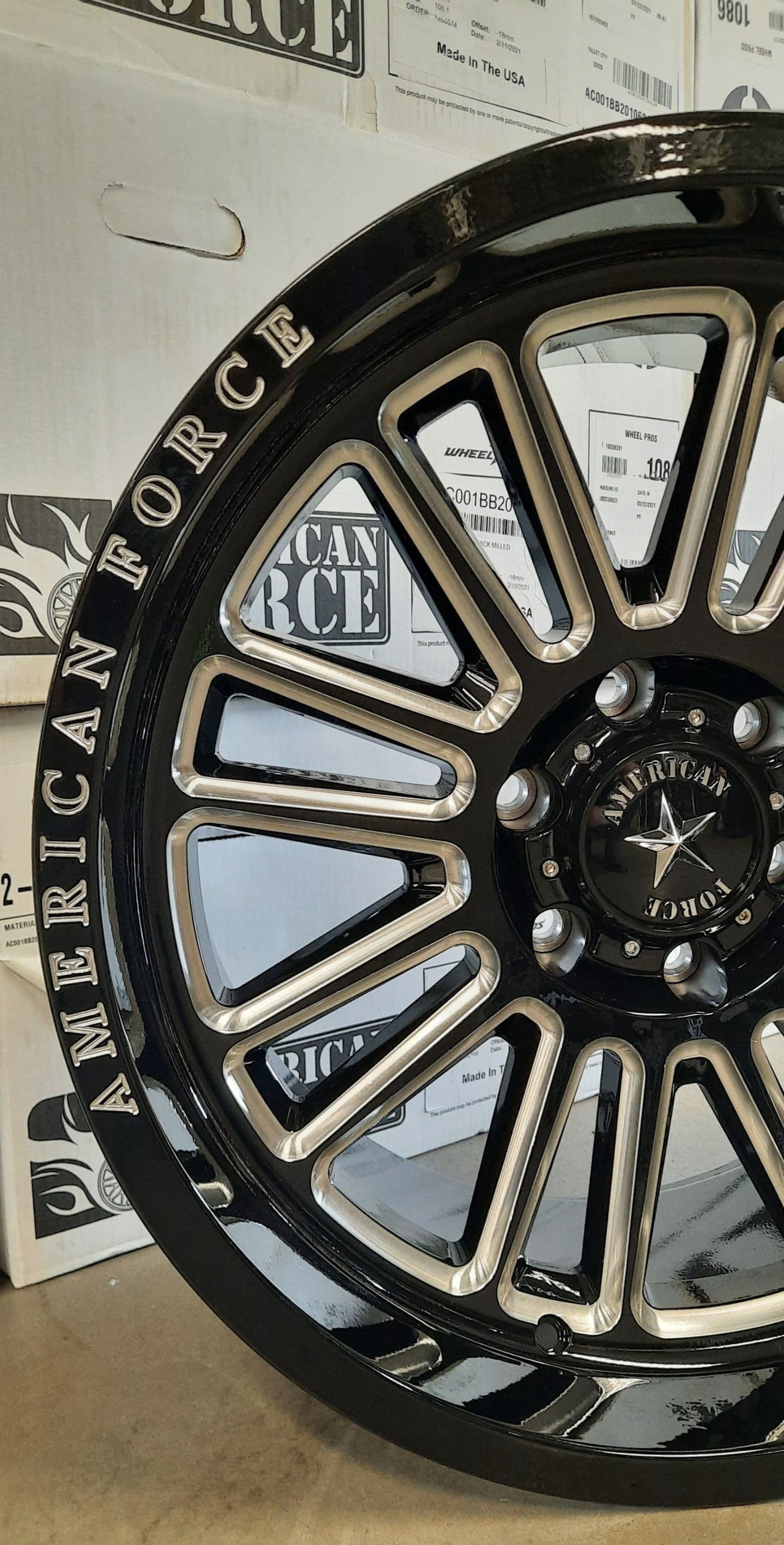 American Force Cast AC003 WEAPON 20X10 -18 6X139.7/6X5.5 Gloss Black Milled