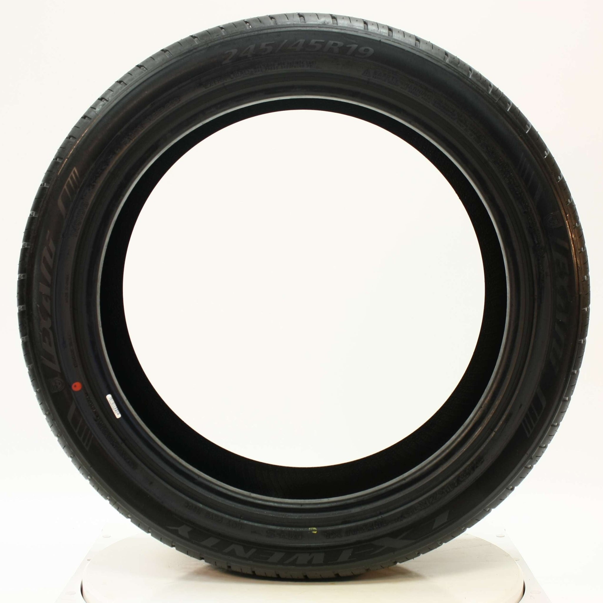 LEXANI LX-TWENTY 245/45ZR20 (28.7X9.6R 20) Tires