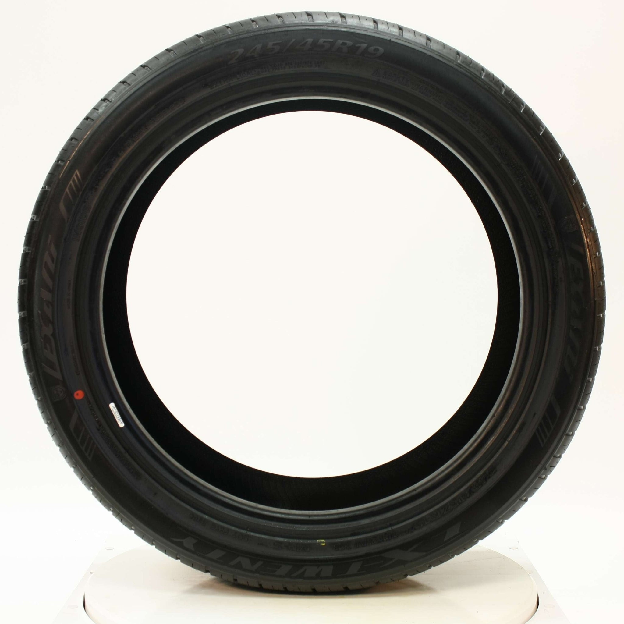 LEXANI LX-TWENTY 245/45ZR19 (27.7X9.6R 19) Tires