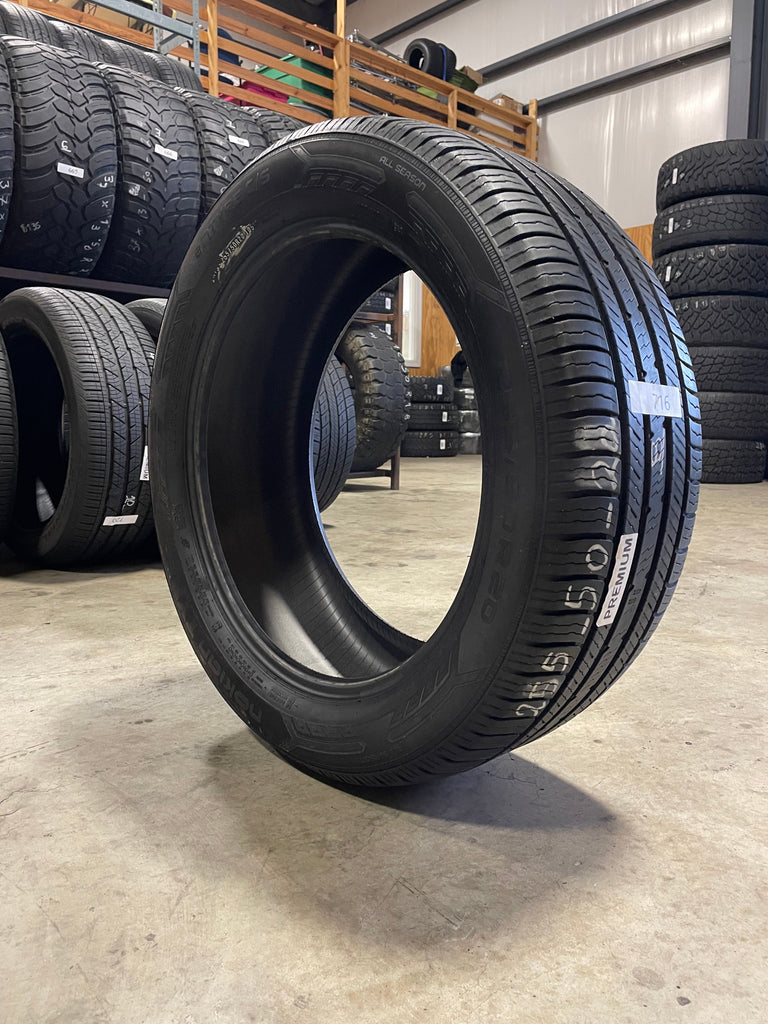 205/45R17 all-season tires / Nokian Tires
