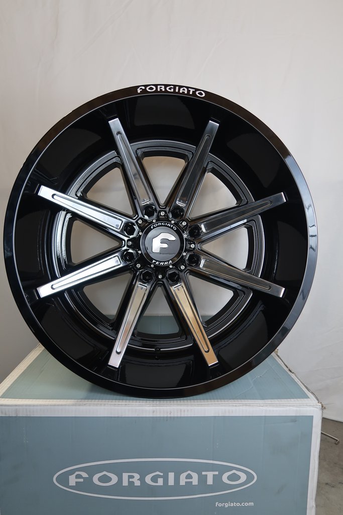 4X FORGIATO FLOW TERRA 005 24x14 -76 6x139.7 WITH 35X12.50R24 VENOM POWER RT