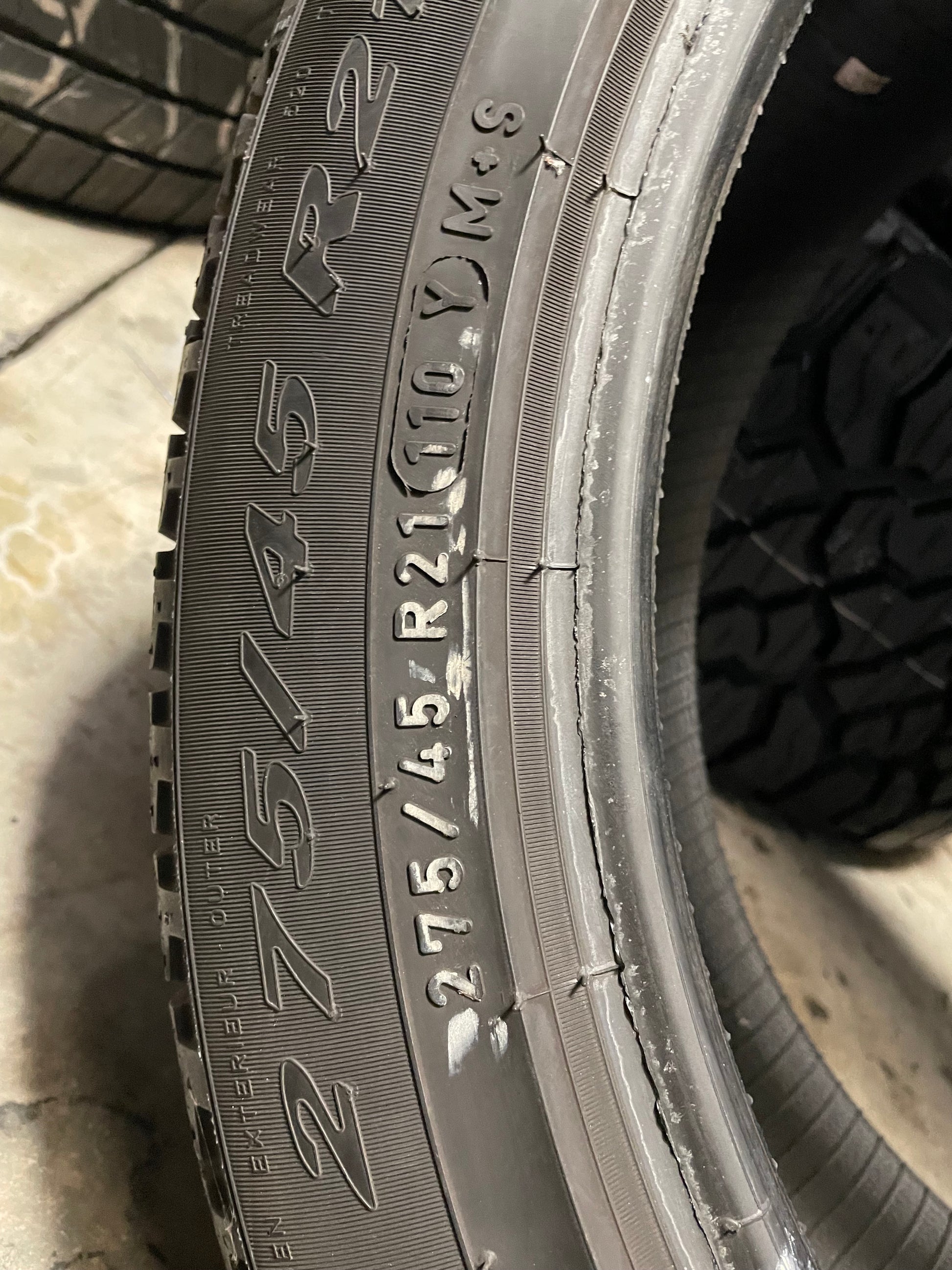SINGLE 275/45R21 Pirelli Scorpion Verde All Season 110 Y XL - Used Tires