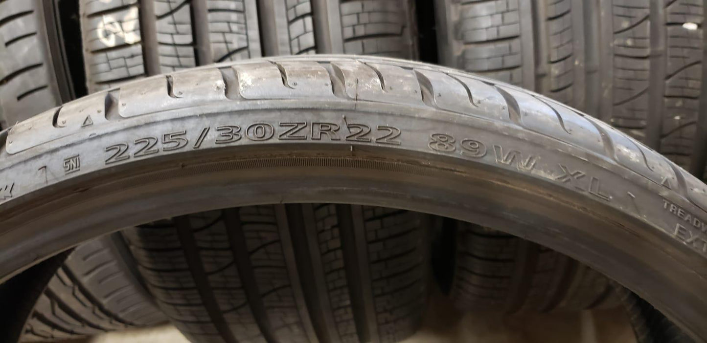 SET OF 2 225/30R22 Delinte Thunder D7 89 W XL - Used Tires