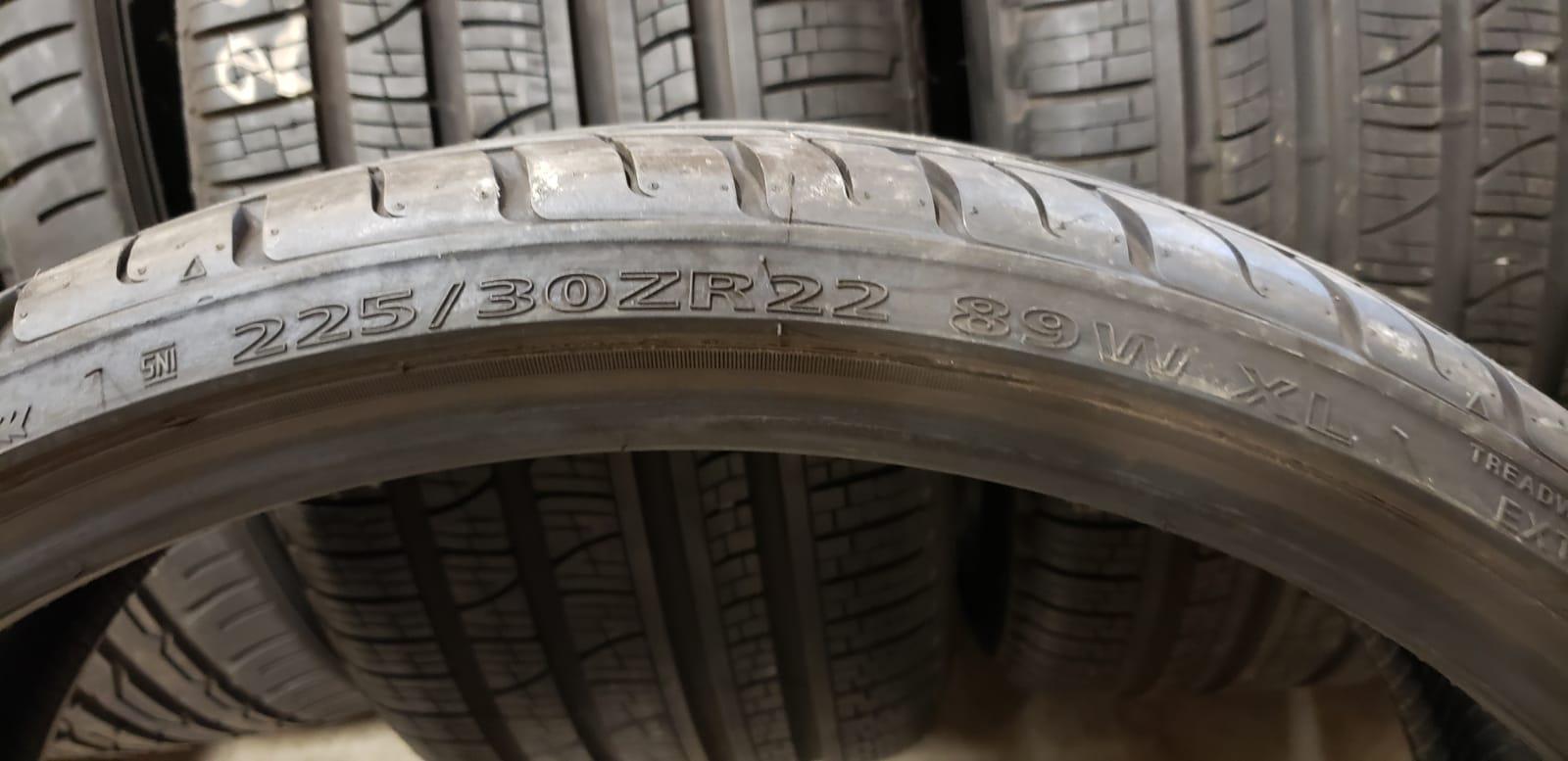 SET OF 2 225/30R22 Delinte Thunder D7 89 W XL - Used Tires