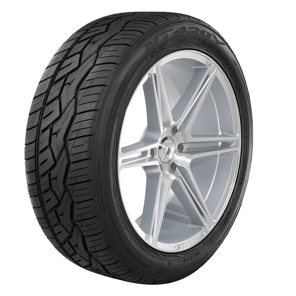NITTO NT420V 275/55R20 (31.9X10.8R 20) Tires
