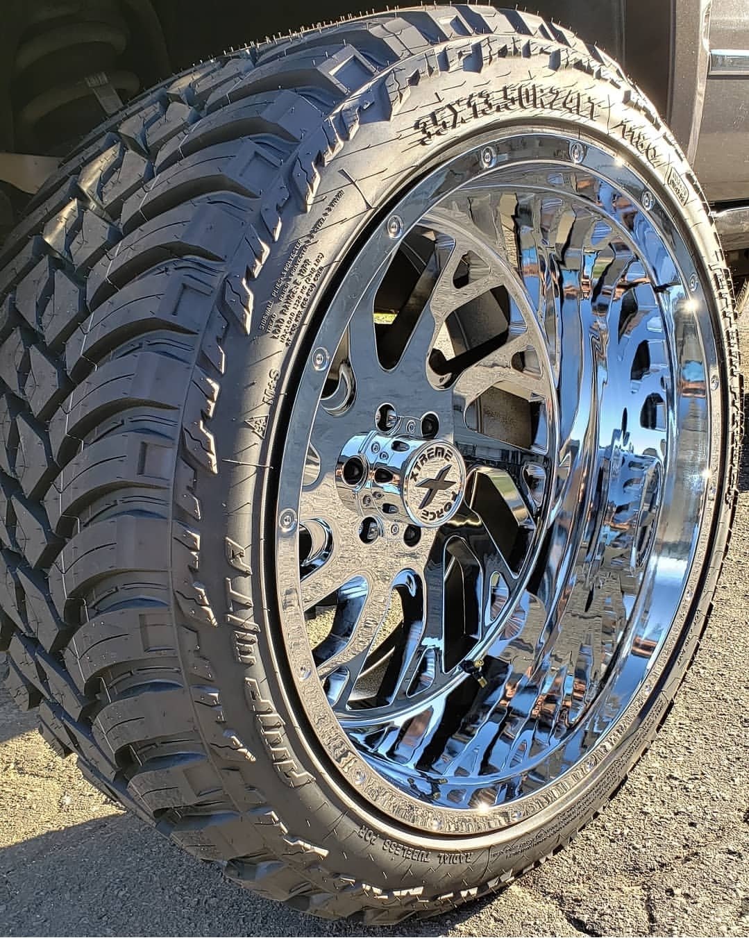 Xtreme Force XF-8 24x14 -76 6x135 Chrome (left)