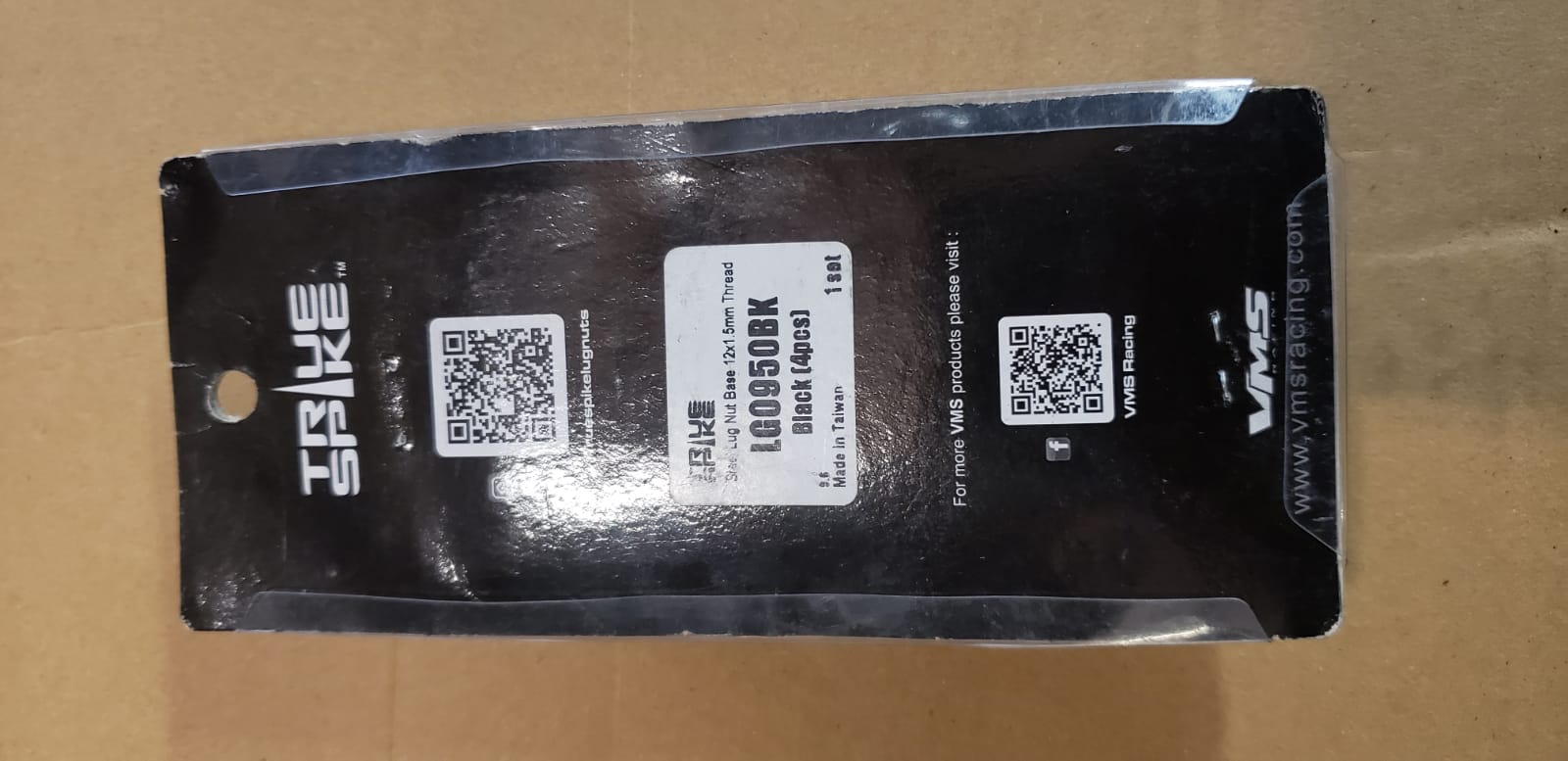 True Spike LG0950BK - Lug Nuts